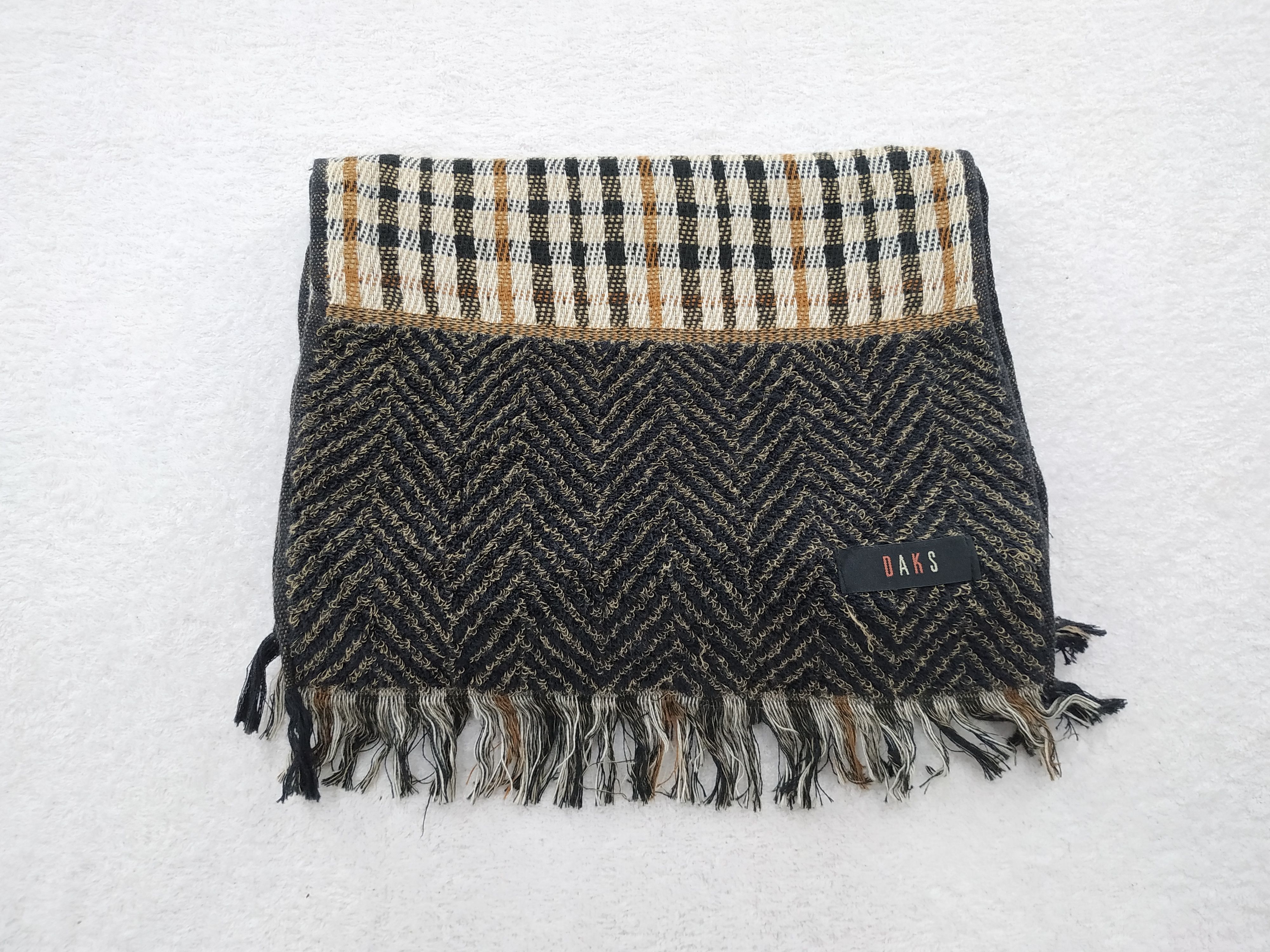 DAKS Vintage Daks Scarf/Muffler/Neckwear MF044 Size ONE SIZE - 3 Thumbnail