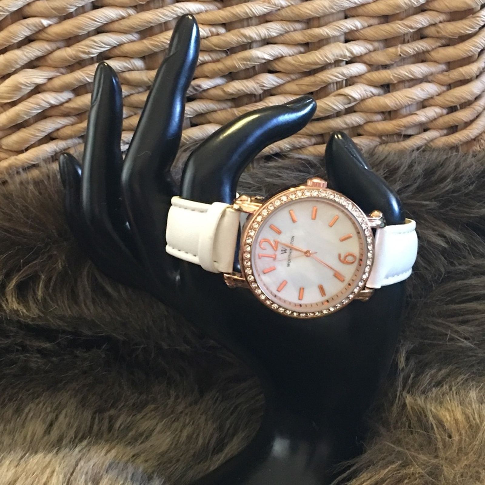 Worthington Ladies Worthington white leather band watch Size ONE SIZE - 2 Thumbnail
