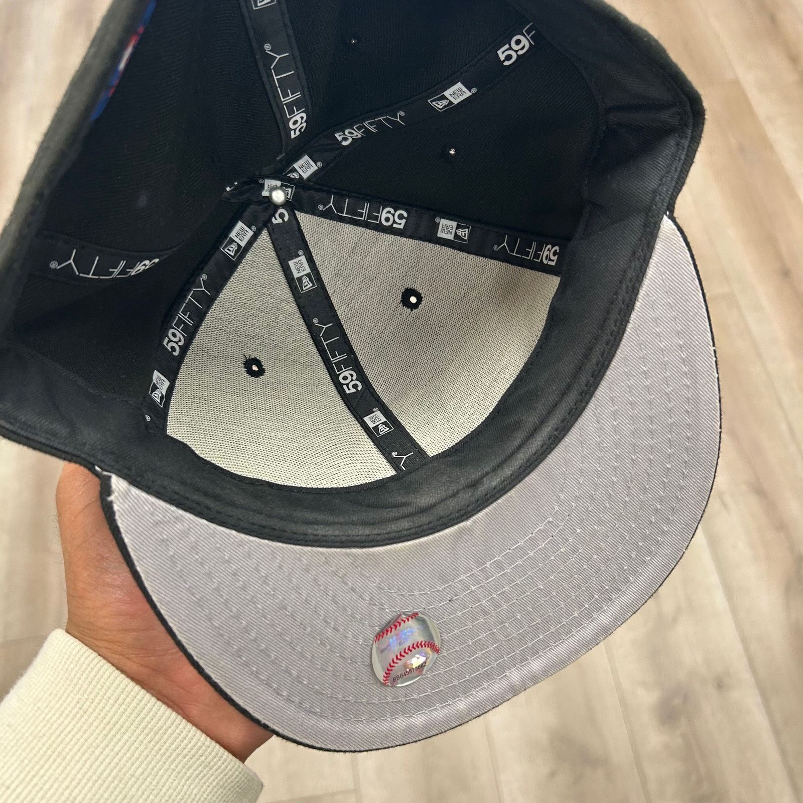 New Era New York Mets Black Fitted Hat Cap sz 7 3/8 B25 Size ONE SIZE - 5 Thumbnail