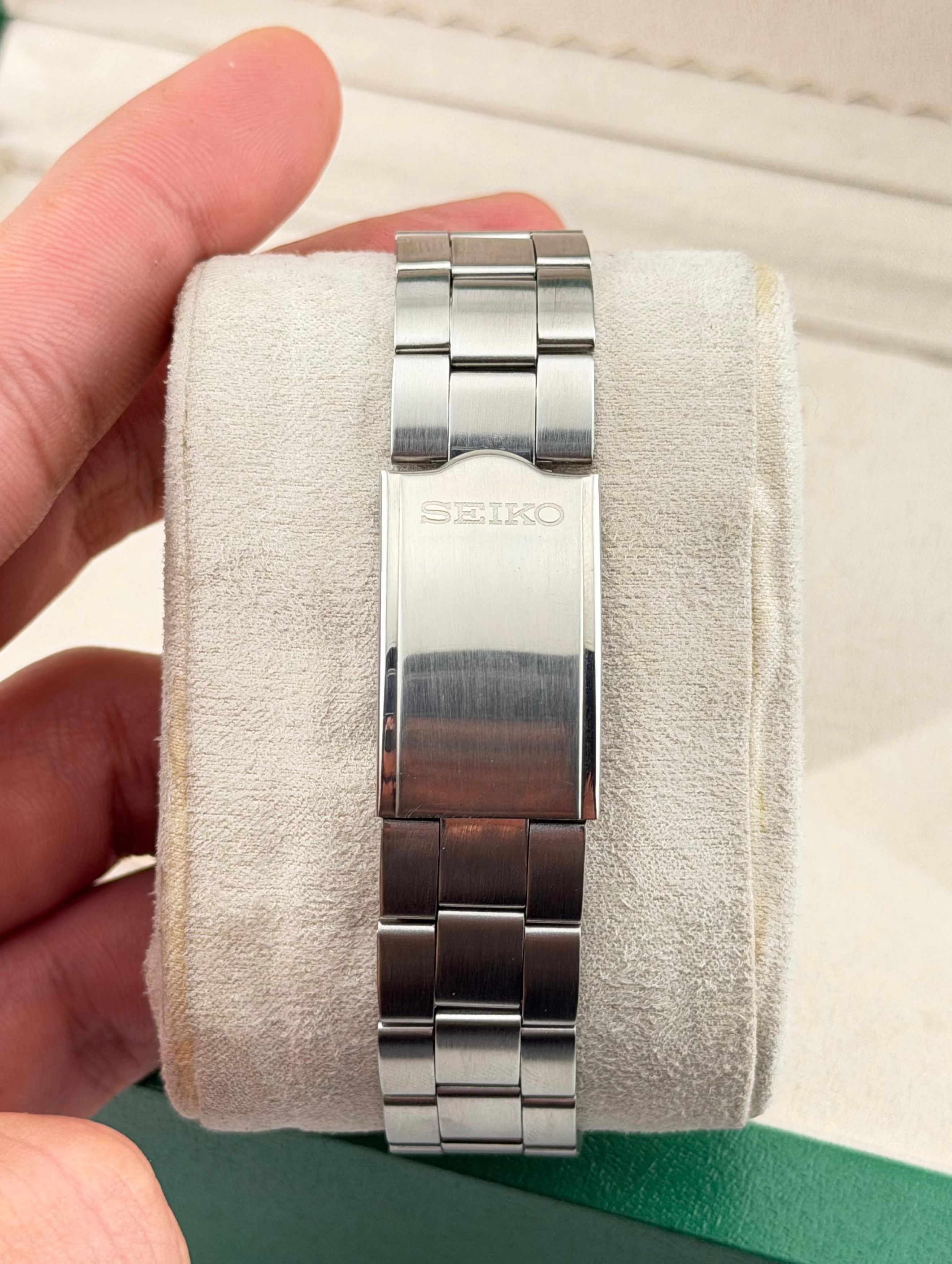 Seiko Vintage Seiko 5 7009-5010 Men's Wrist Automatic Watch Size 38 - 7 Thumbnail