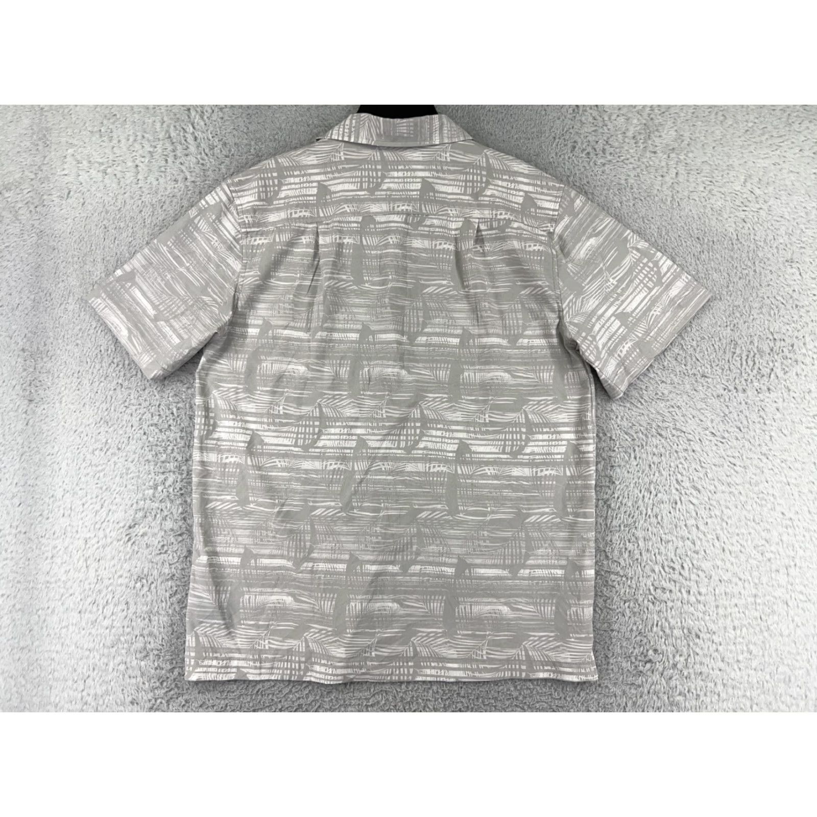 Vintage Caribbean Joe Shirt Men Medium Gray Abstract Palm Print Button Up Polyester Shirt Men M Gray Floral Resort Luau Aloha Hawaiian Men Size US M / EU 48-50 / 2 - 2 Thumbnail