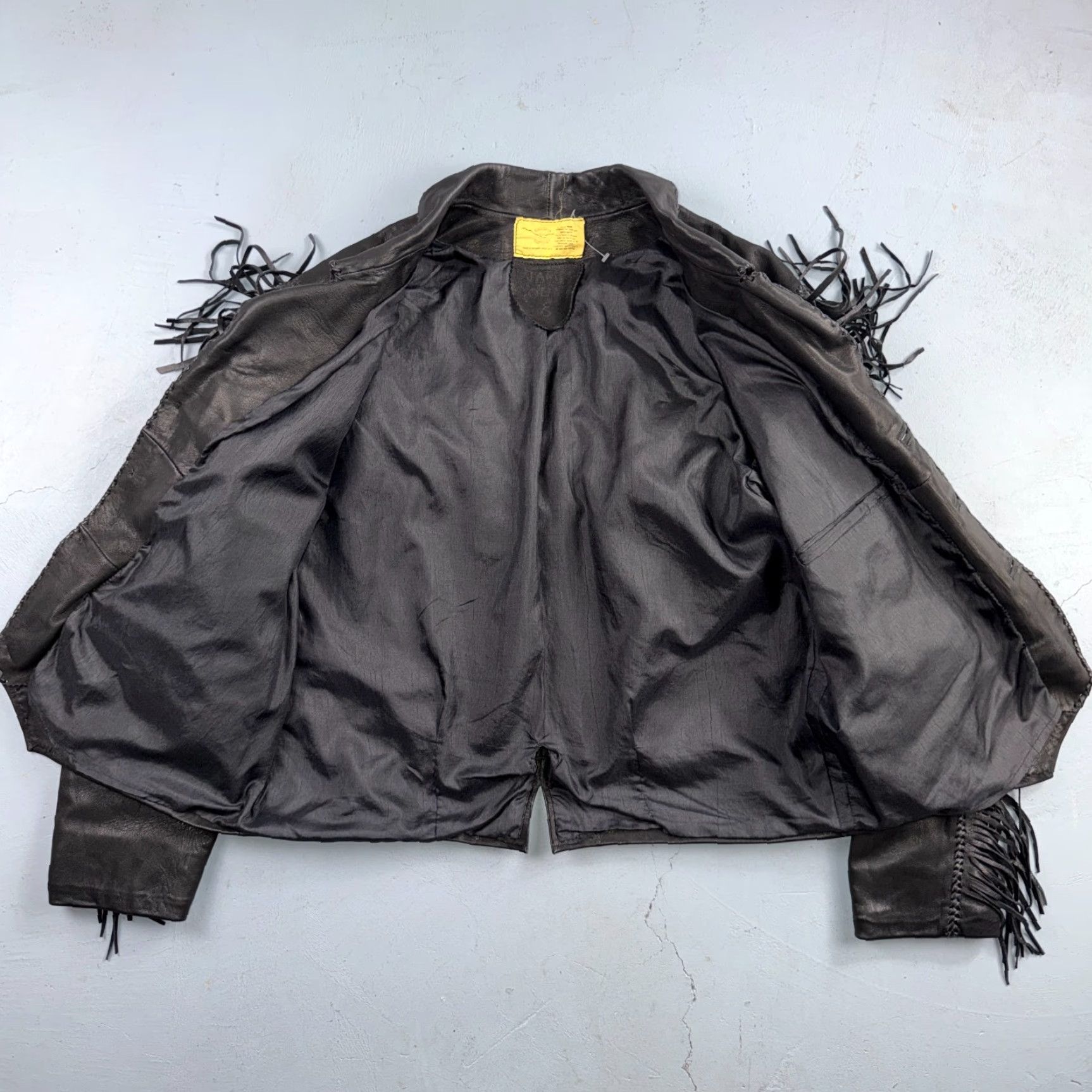 Vintage VINTAGE Montana Buckskin Leather Jacket Western Fringe 70s XL Mens Buckskin Leather Jacket - Western 1970s Mens XL Buckskin Leather fringe jacket Size US XL / EU 56 / 4 - 2 Thumbnail