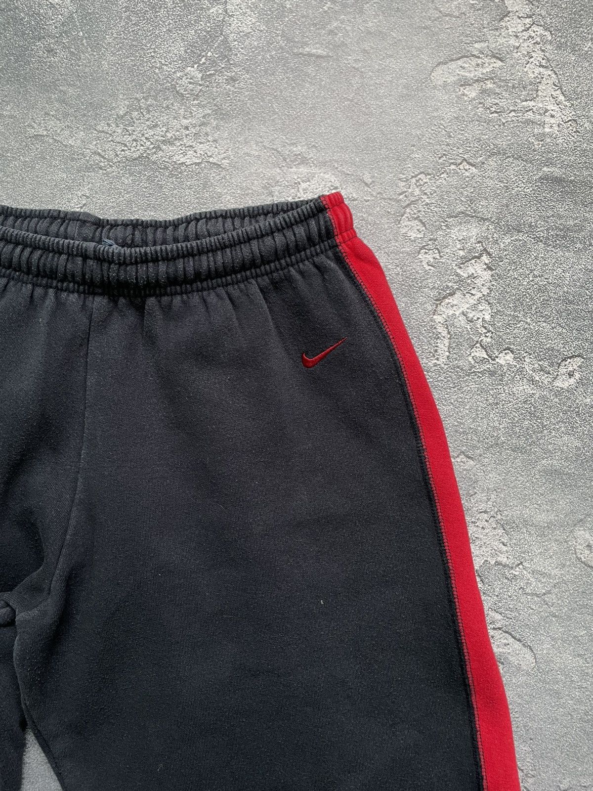 Nike Vintage Nike Baggy Y2K Trackpants Size US 38 / EU 54 - 2 Thumbnail