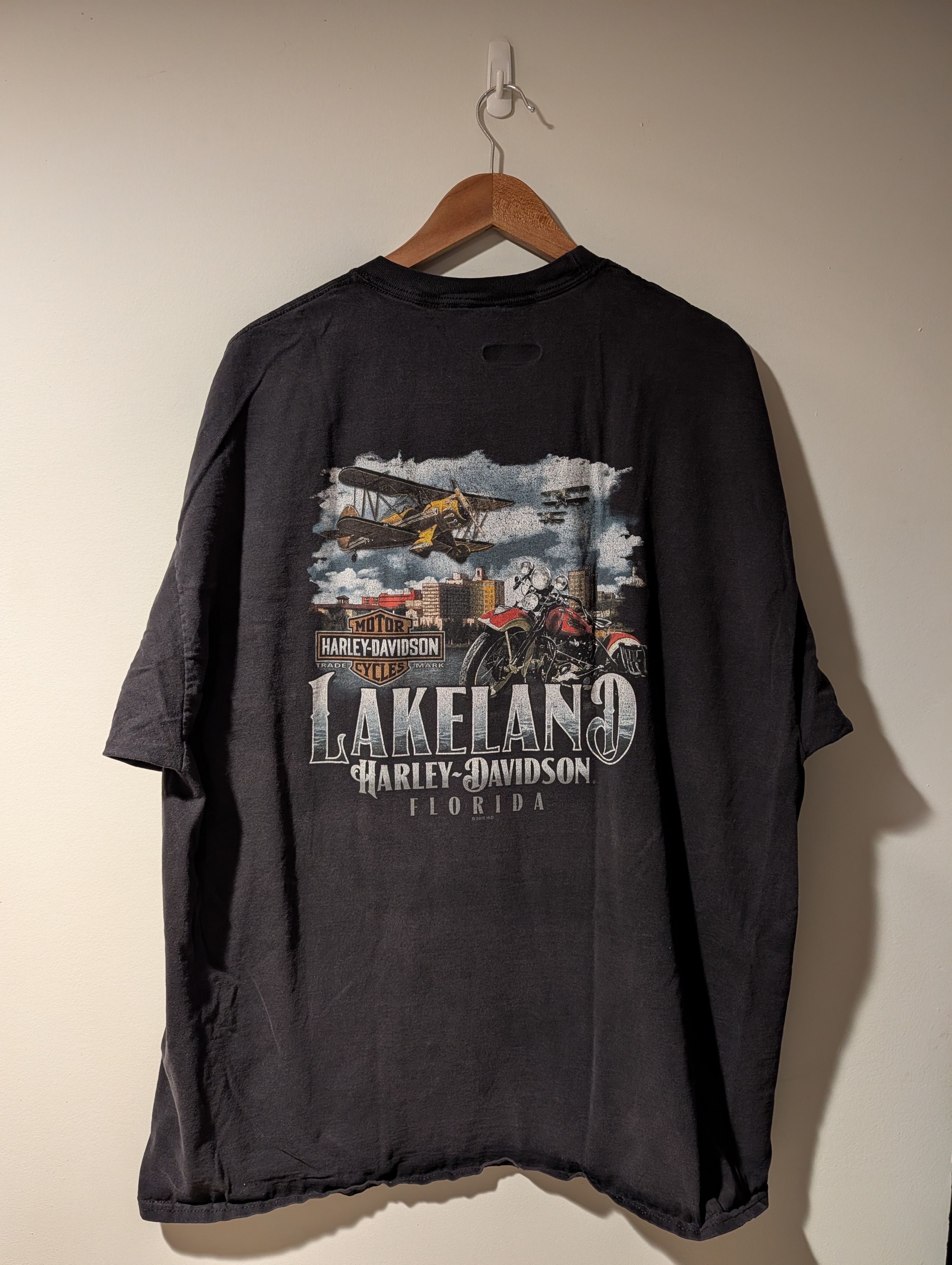 Harley Davidson Vintage 2016 Harley Davidson Lake Land Florida T-Shirt Size US XXL / EU 58 / 5 - 1 Thumbnail