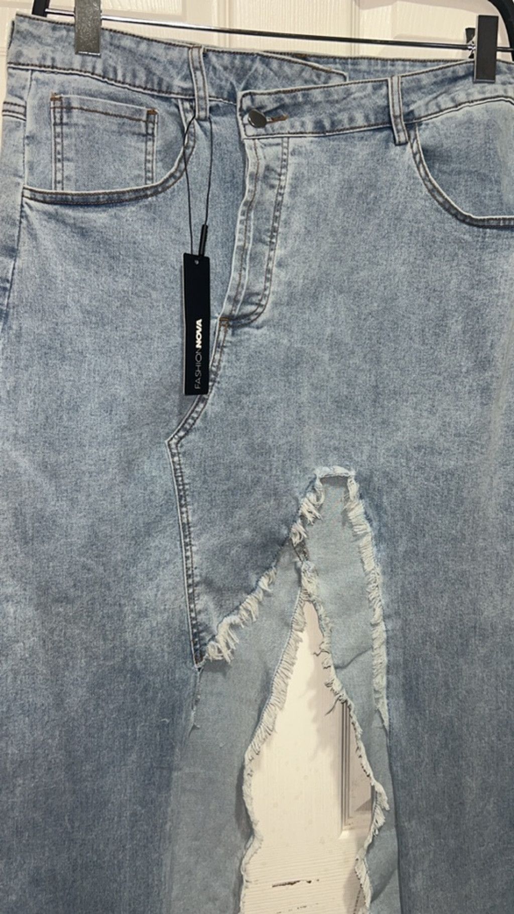 Fashion Nova Women's Fashion Nova Plus Light Wash Blue Distressed Denim M Size 40" / US 18 - 2 Thumbnail