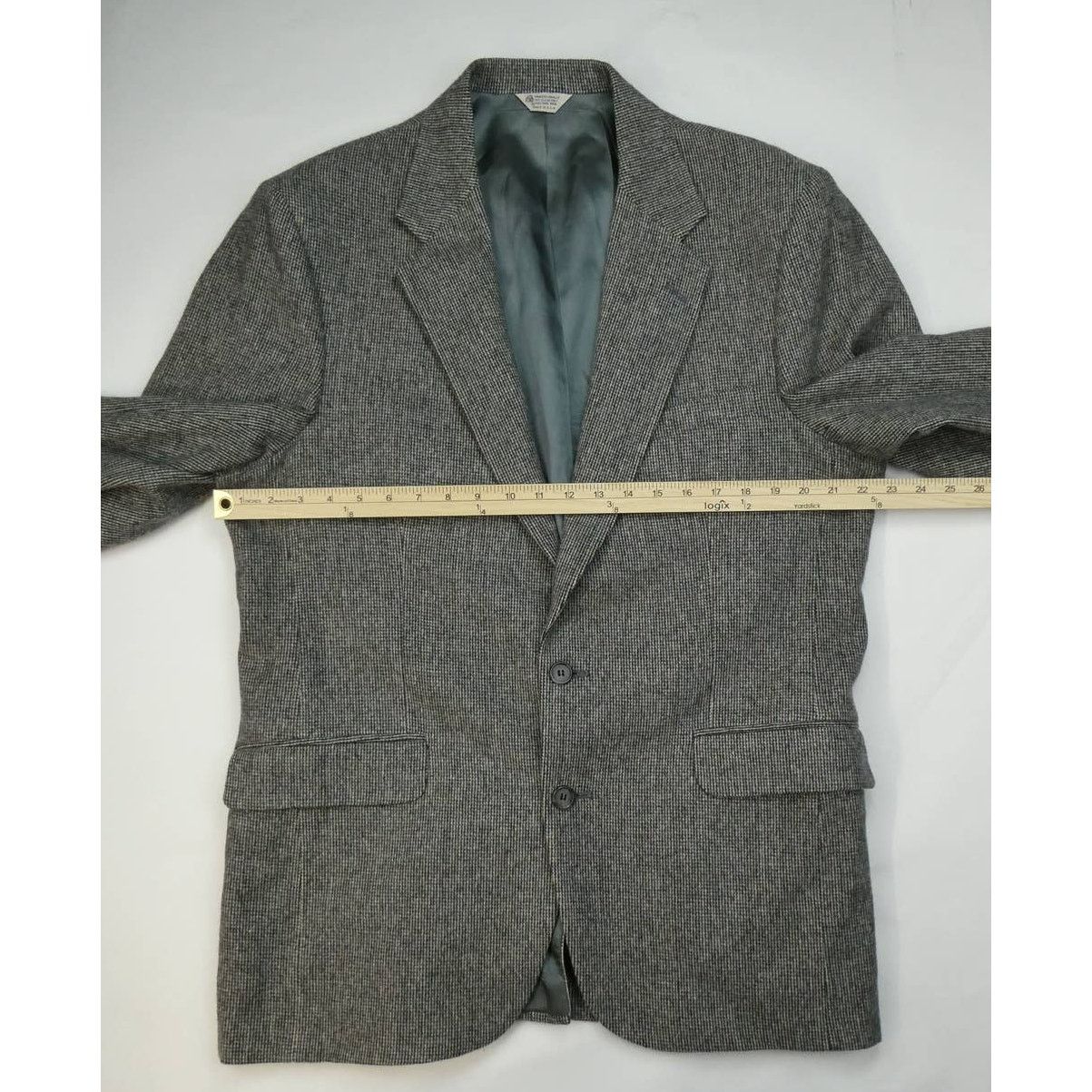 Savile Row 90s Savile Row Tweed Wool sport coat, 44L, gray, Made in USA Size 44L - 3 Thumbnail
