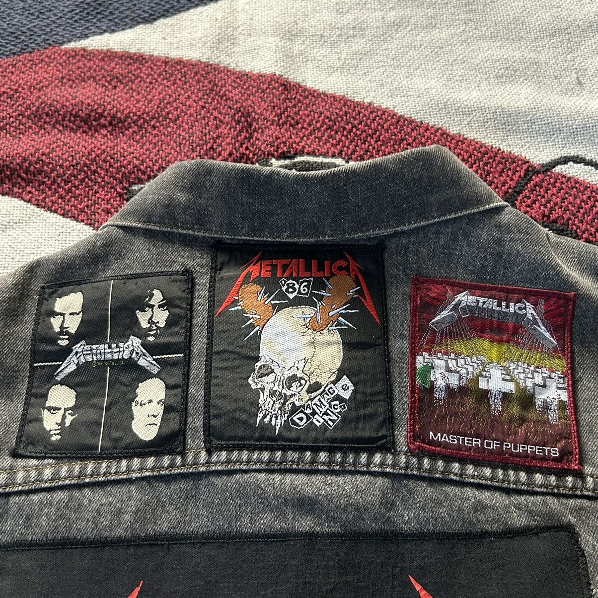 Levi's Vintage Clothing × Metallica × Vintage Vintage 90s Levis denim jacket with band patch Size US XL / EU 56 / 4 - 10 Thumbnail