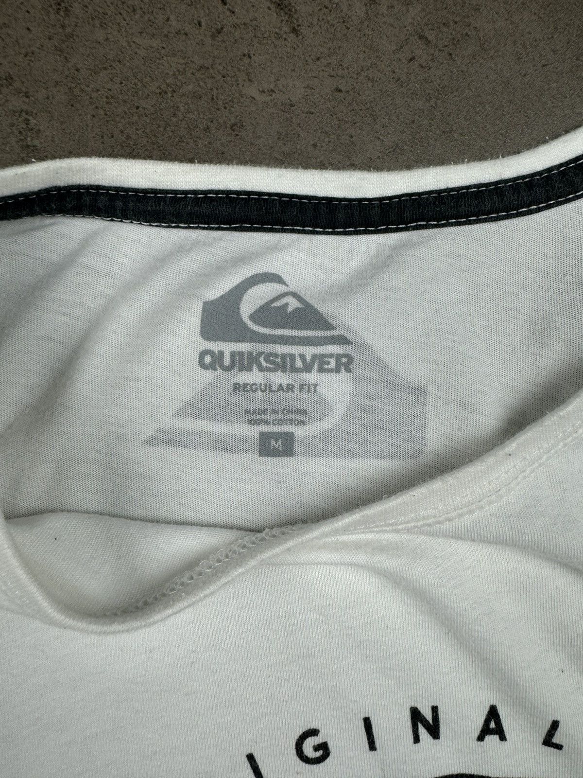 Quicksilver Oreginal Gently used Street wearing T -shirt. Size US M / EU 48-50 / 2 - 4 Thumbnail