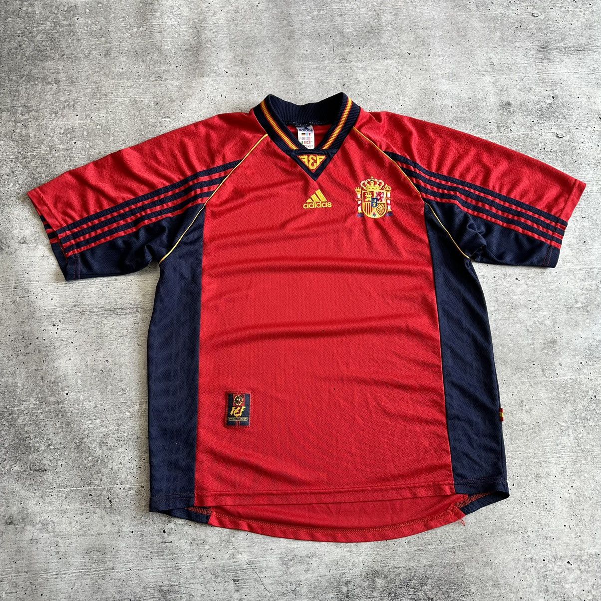 Vintage Vintage Adidas Spain 1998 Home Football Shirt Soccer Jersey Size US L / EU 52-54 / 3 - 1 Thumbnail