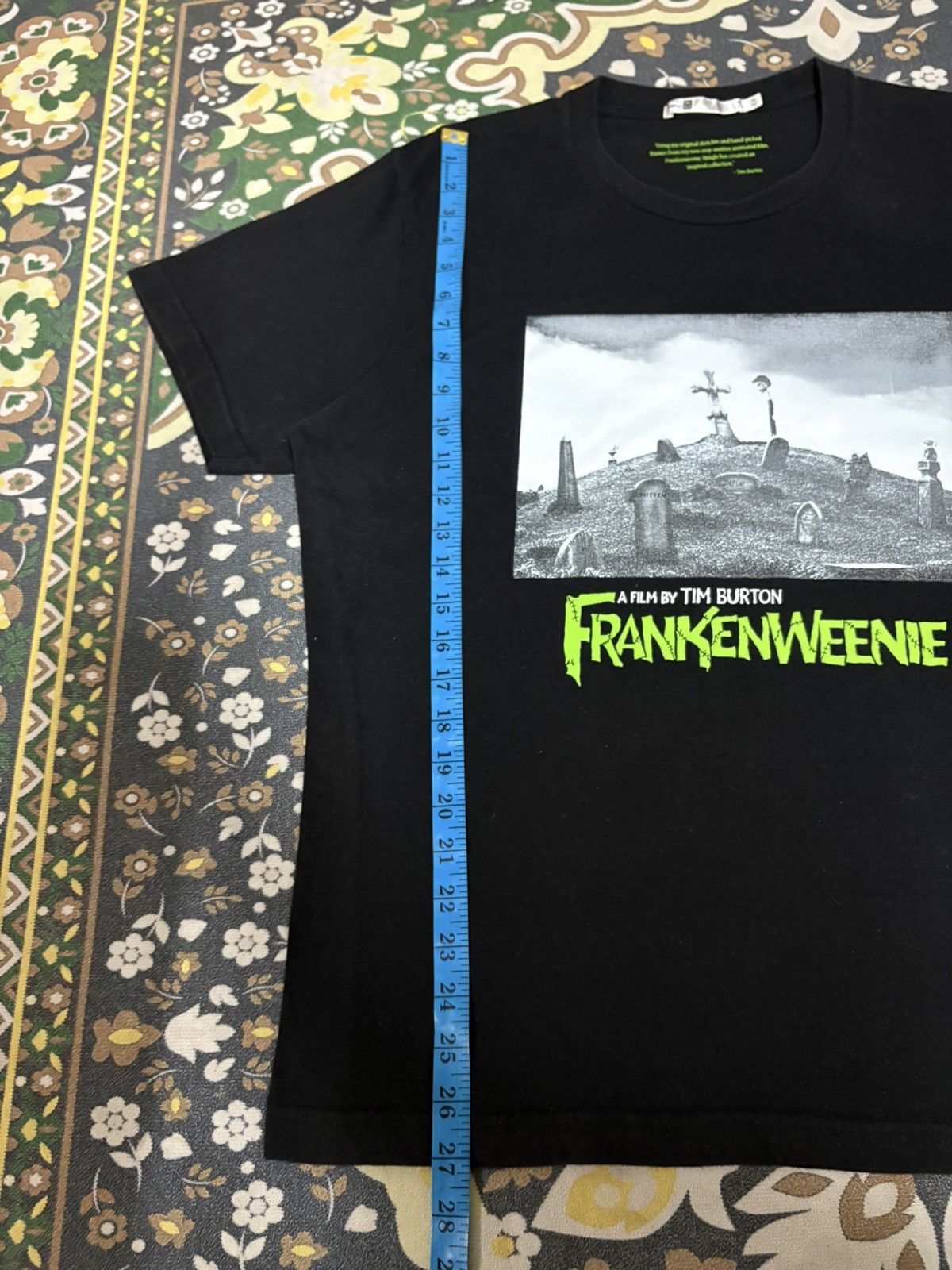 Disney × Uniqlo FRANKENWEENIE FILM BY TIM BURTON T-Shirt Size US XL / EU 56 / 4 - 9 Thumbnail
