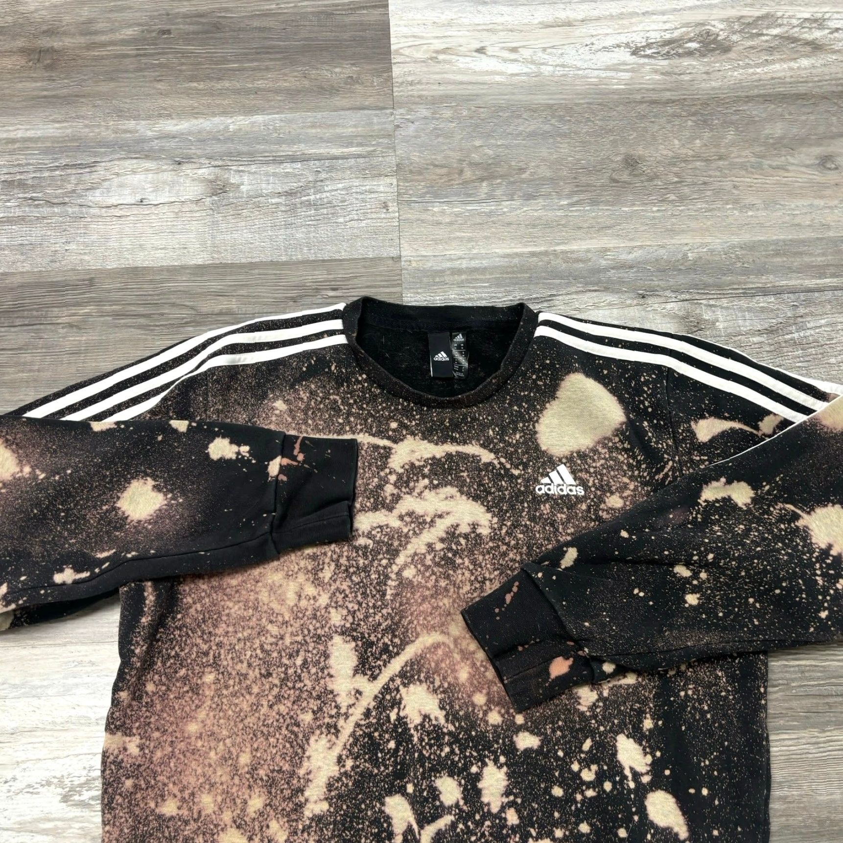 Adidas Adidas Sweatshirt Men M Bleach Dyed Black White 3 Stripes Sporty Streetwear Pullover Crewneck Size US M / EU 48-50 / 2 - 3 Thumbnail