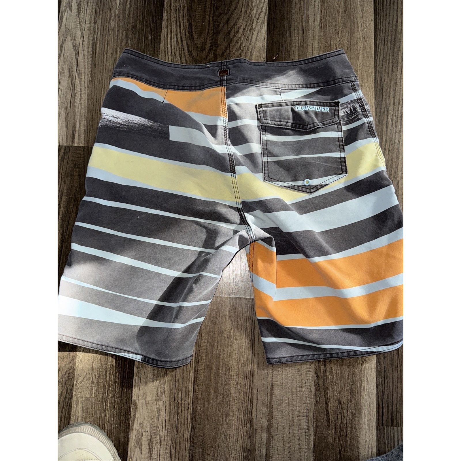 Quiksilver Vintage Quicksilver Swim Trunks For Men 32 In Waist Size US 32 / EU 48 - 5 Thumbnail