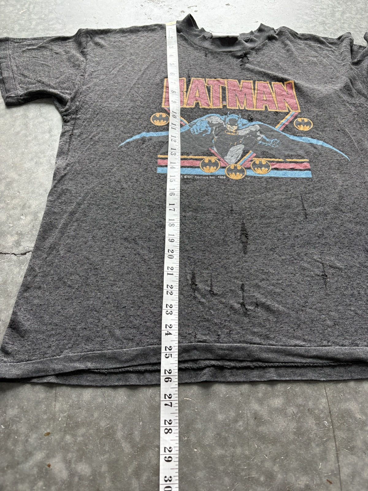 Vintage Vintage 80s Batman Graphic Tee Paper Thin Thrashed Size US L / EU 52-54 / 3 - 16 Thumbnail