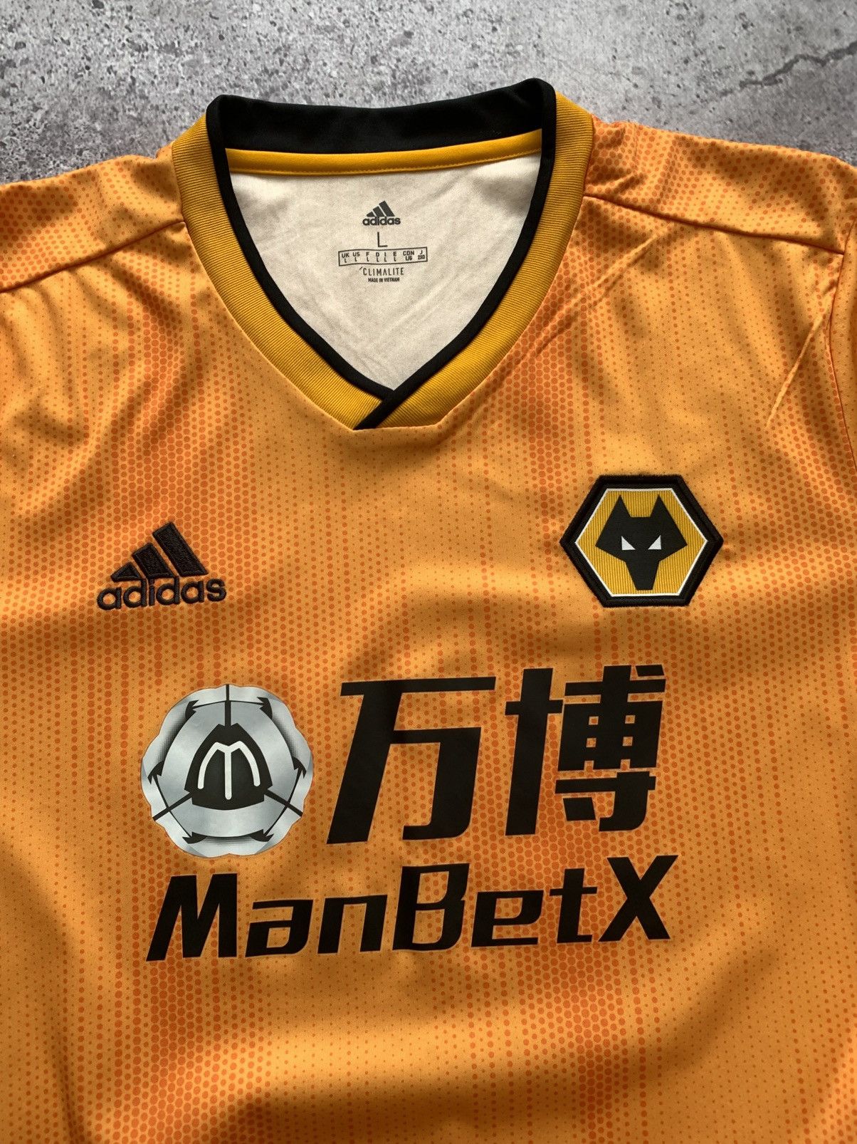 Adidas 🔥ADIDAS WOLVERHAMPTON 2019 2020 HOME SOCCER JERSEY Size US L / EU 52-54 / 3 - 5 Thumbnail