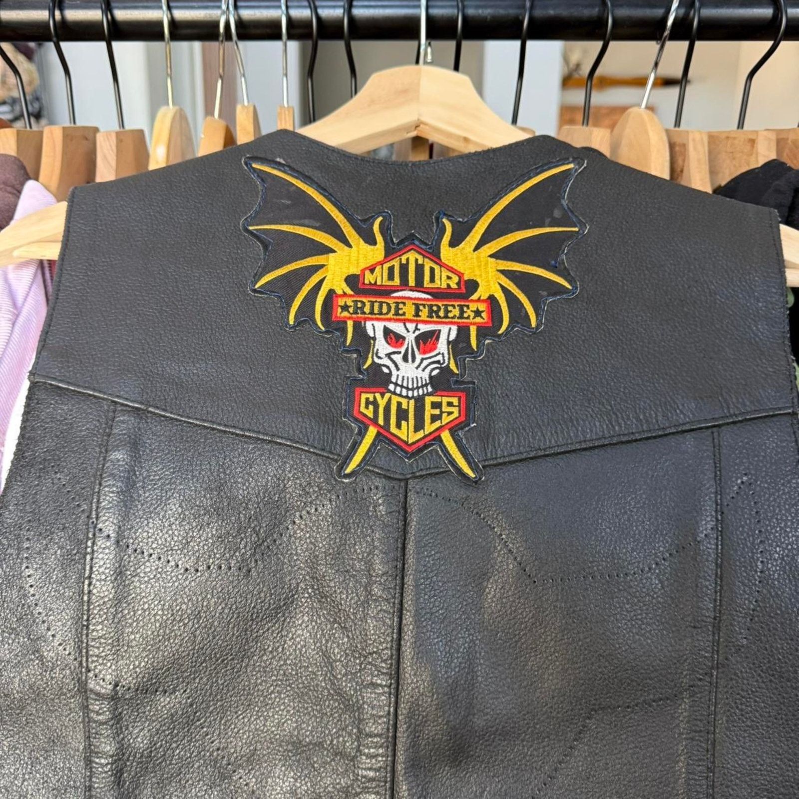 Other Vintage 90s ATL Genuine Leather Biker Vest With Cool Patches Size US M / EU 48-50 / 2 - 7 Thumbnail