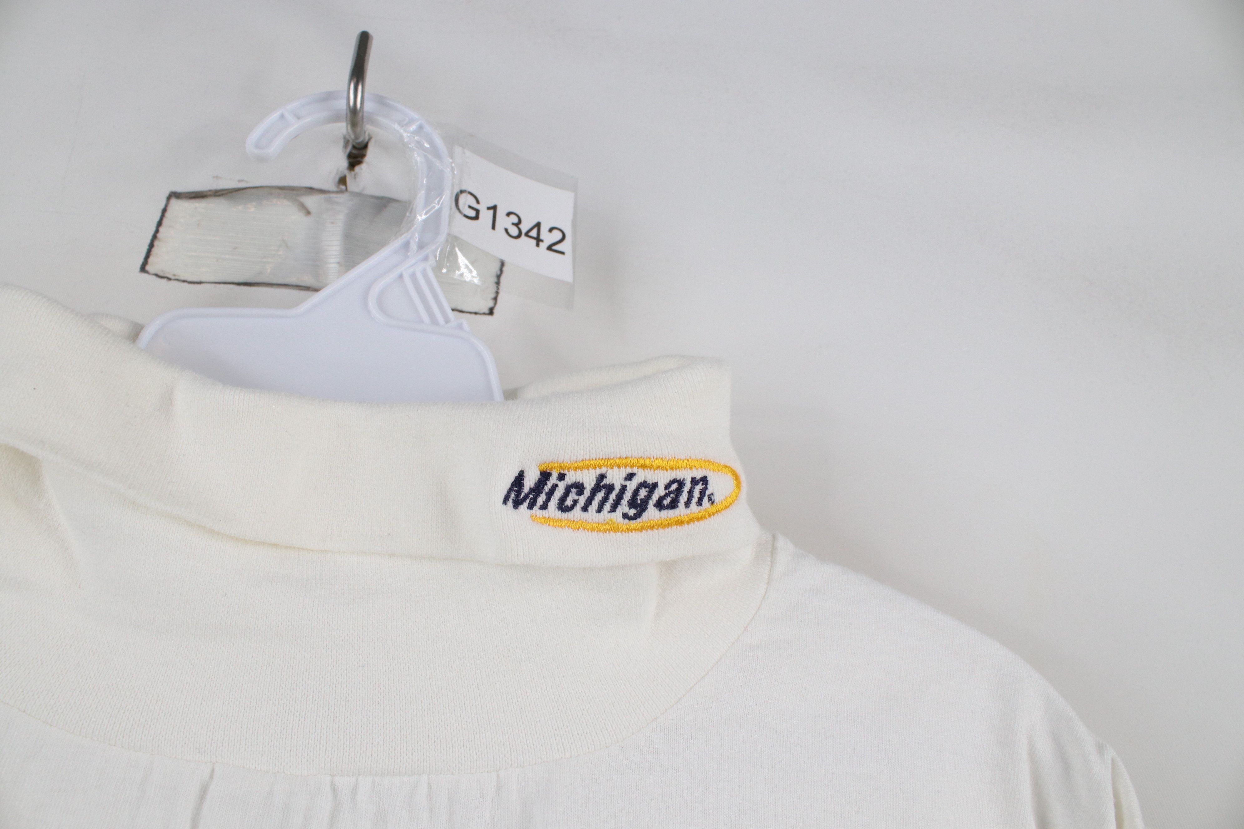 Vintage Vintage 90s University of Michigan Turtleneck T-Shirt White Size US L / EU 52-54 / 3 - 4 Thumbnail