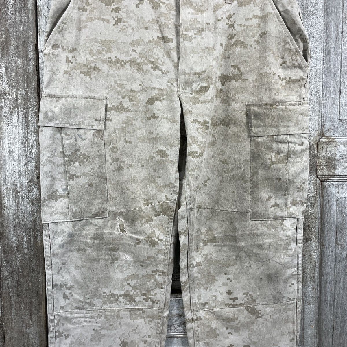 Vintage Vintage Camo Military Distressed Double Knee Cargo Pants Size US 35 - 5 Thumbnail