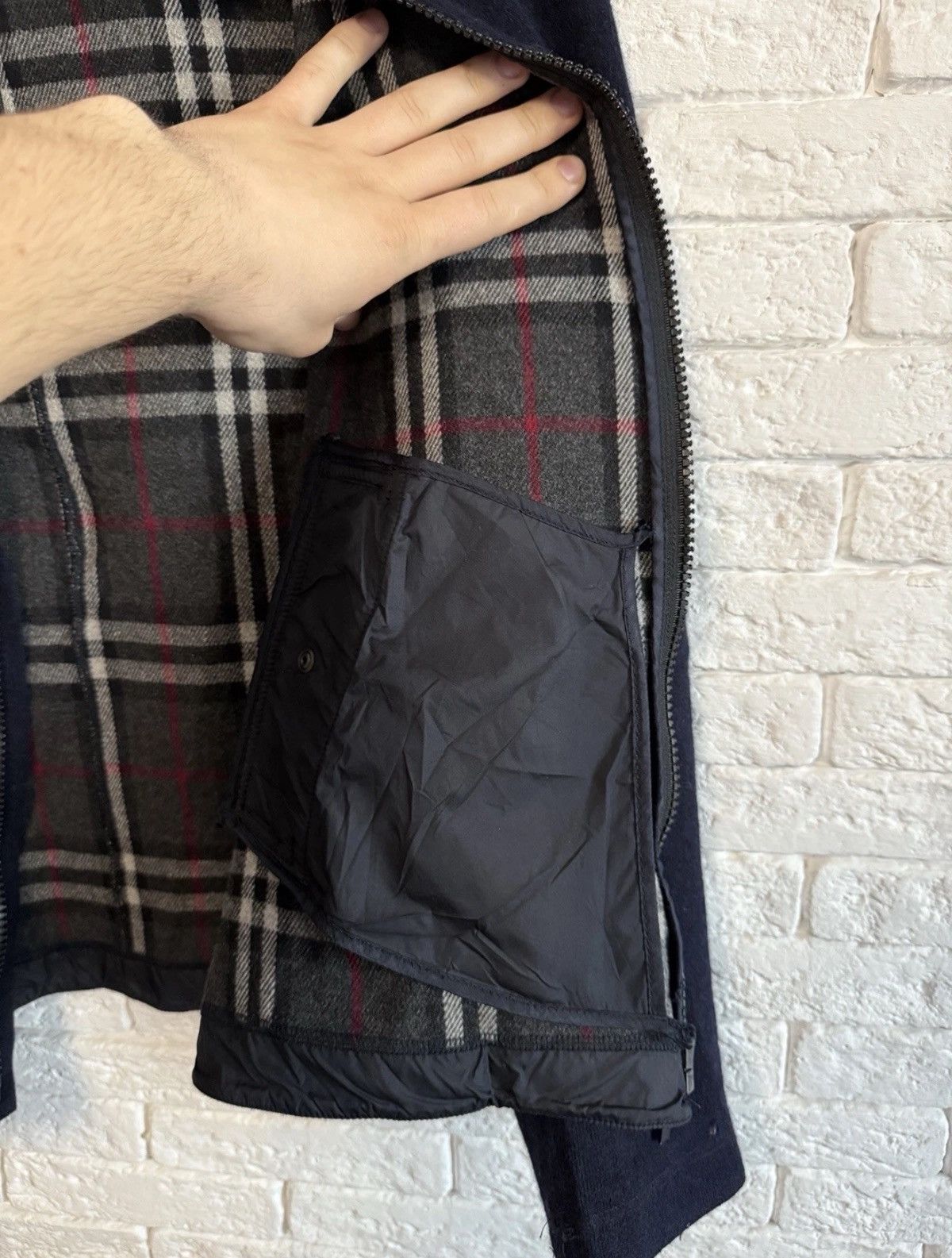 Burberry Vintage Burberry Wool Bomber Jacket Nova Check Sz L "8" Size US L / EU 52-54 / 3 - 6 Thumbnail
