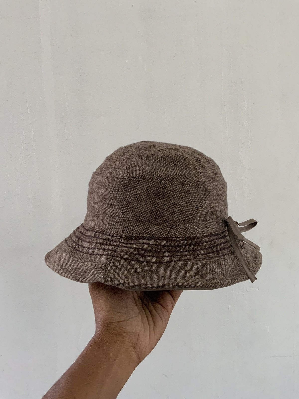 Japanese Brand Reversible Waterprof Ribbon Chain Stitch Bucket Hat Size ONE SIZE - 1 Thumbnail
