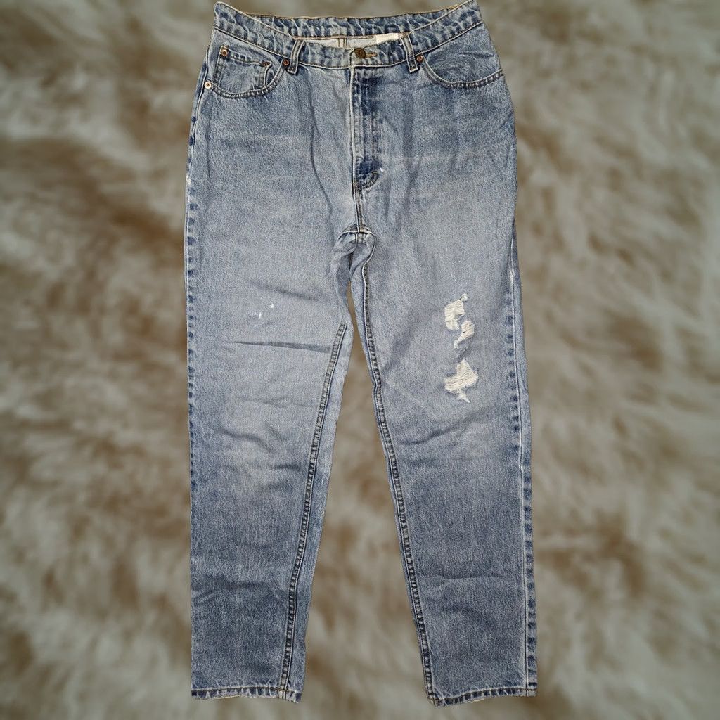 Jordache VINTAGE Jordache Jeans Womens 15/16 Light Blue High Rise Mom Distressed 90s Jeans Size 36" / US 14 / IT 50 - 1 Thumbnail