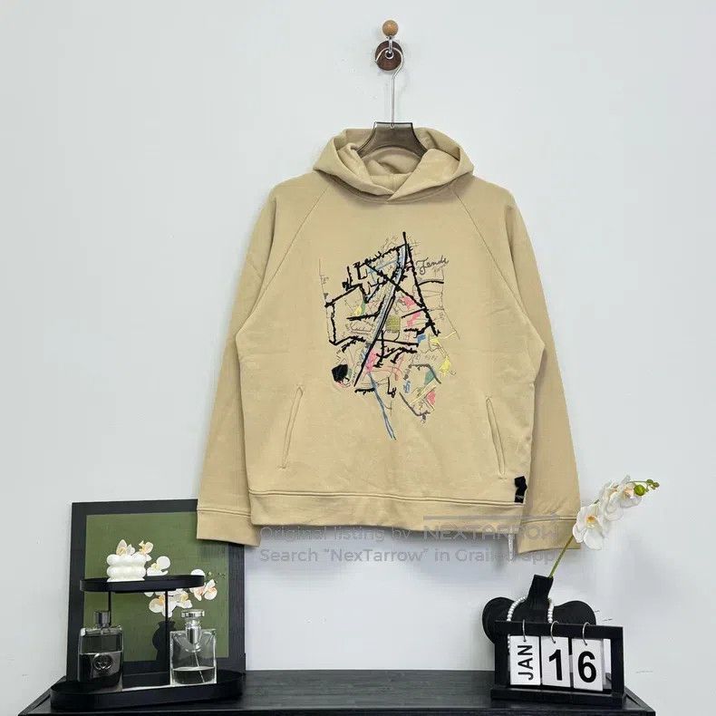 Fendi Fendi Beige Graffiti Embroidered Hooded Sweatshirt Size US M / EU 48-50 / 2 - 1 Thumbnail