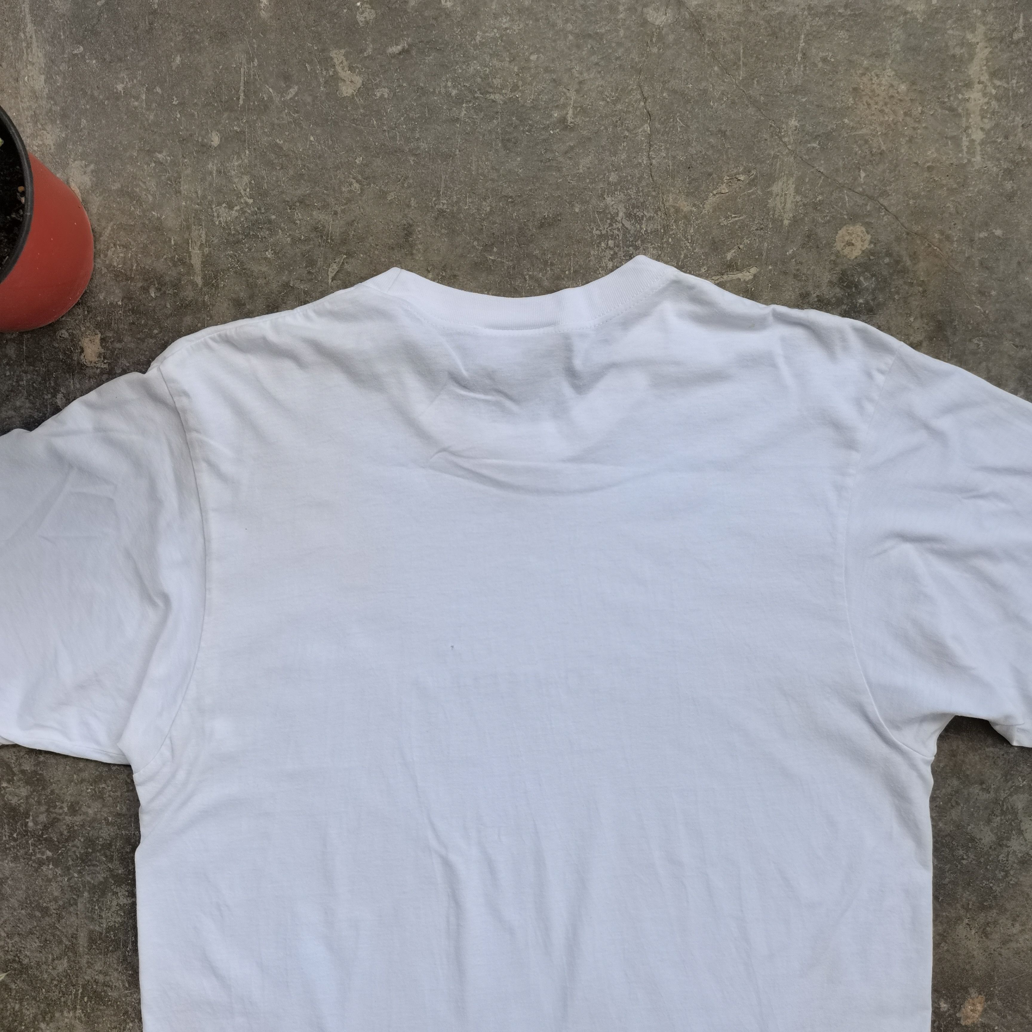 Band Tees Vintage 90s JOHN LENNON Graphic White Tee Size US M / EU 48-50 / 2 - 6 Thumbnail