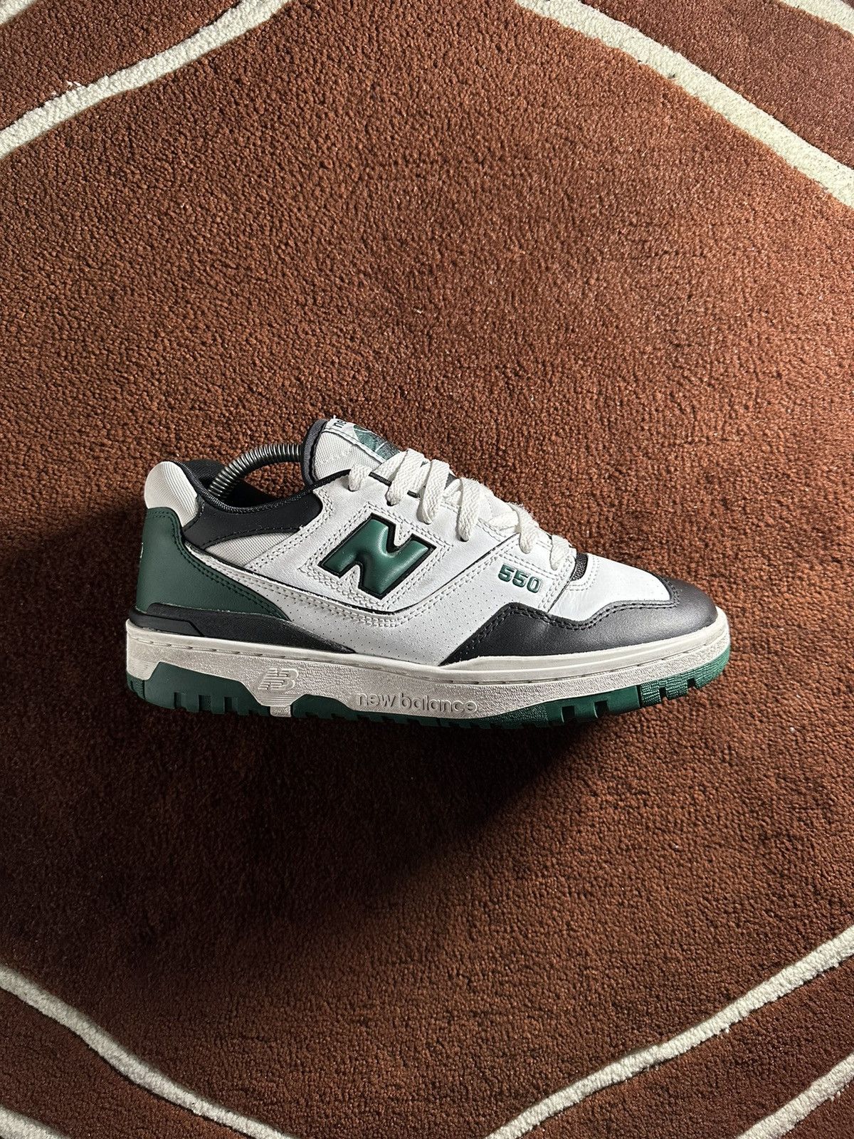 New Balance New Balance 550 Green/White Size US 9 / EU 42 - 1 Thumbnail