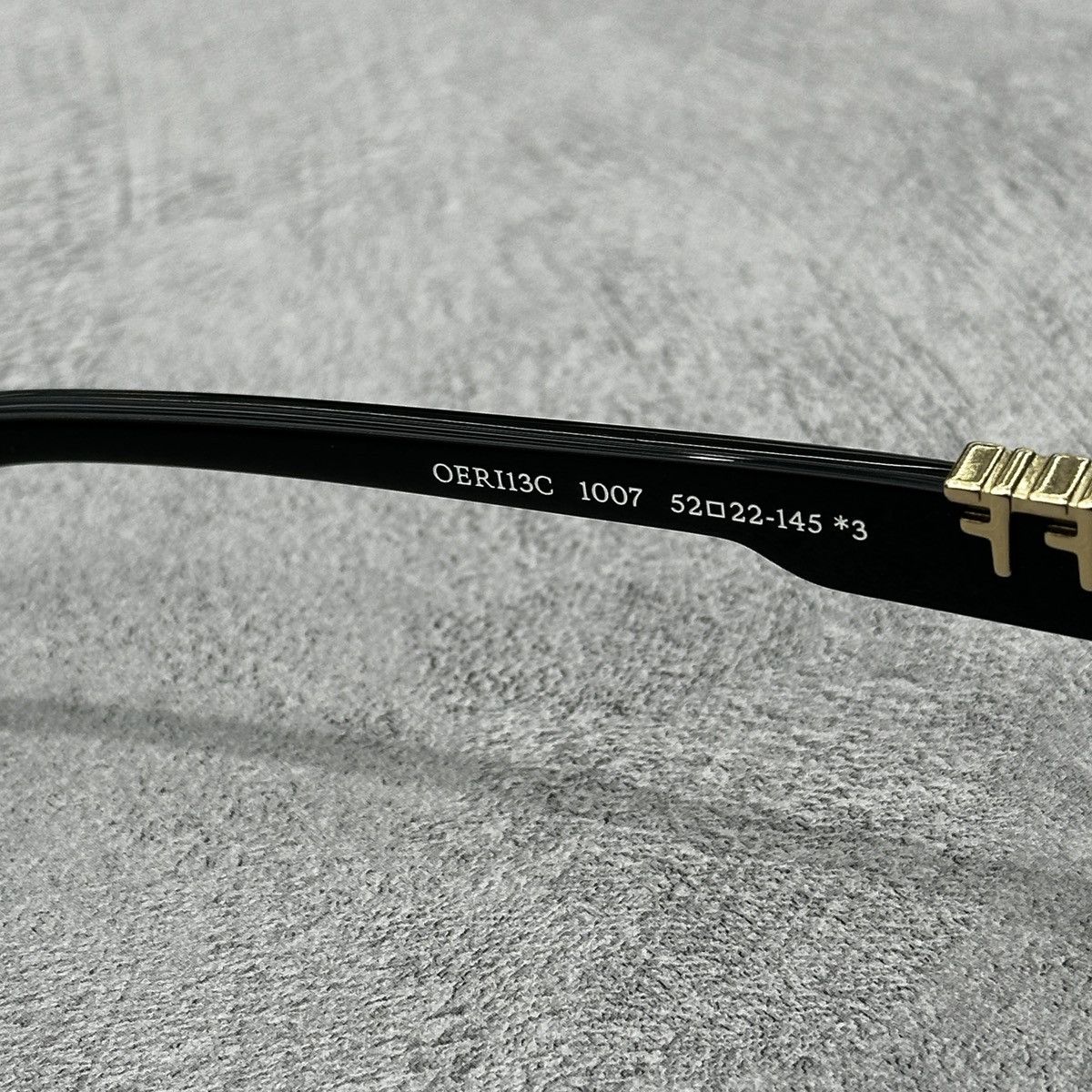 OFF WHITE RENTON SUNGLASSES