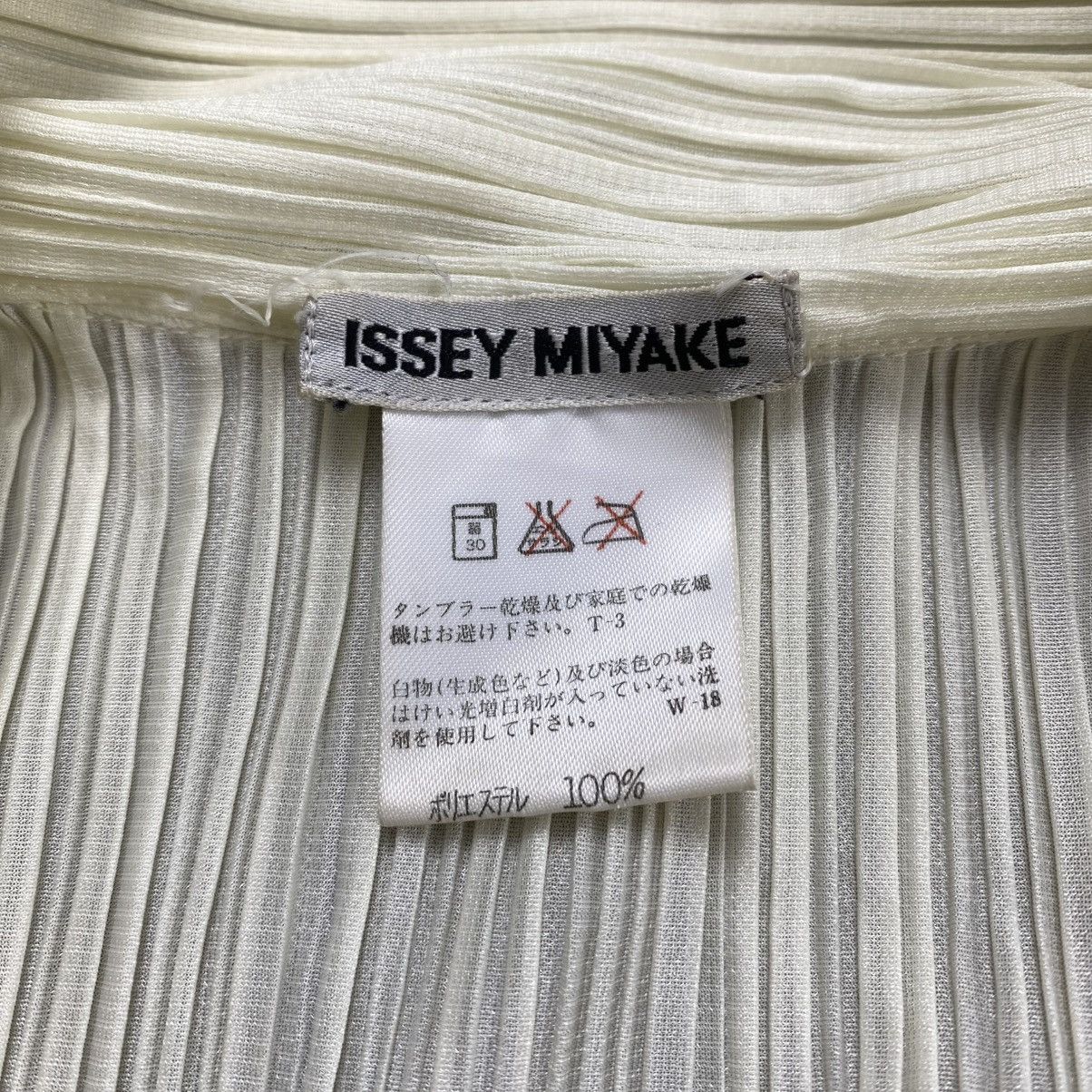 Issey Miyake Vintage Pleats Please Issey Miyake Luxury White Cardigan Size M / US 6-8 / IT 42-44 - 5 Thumbnail