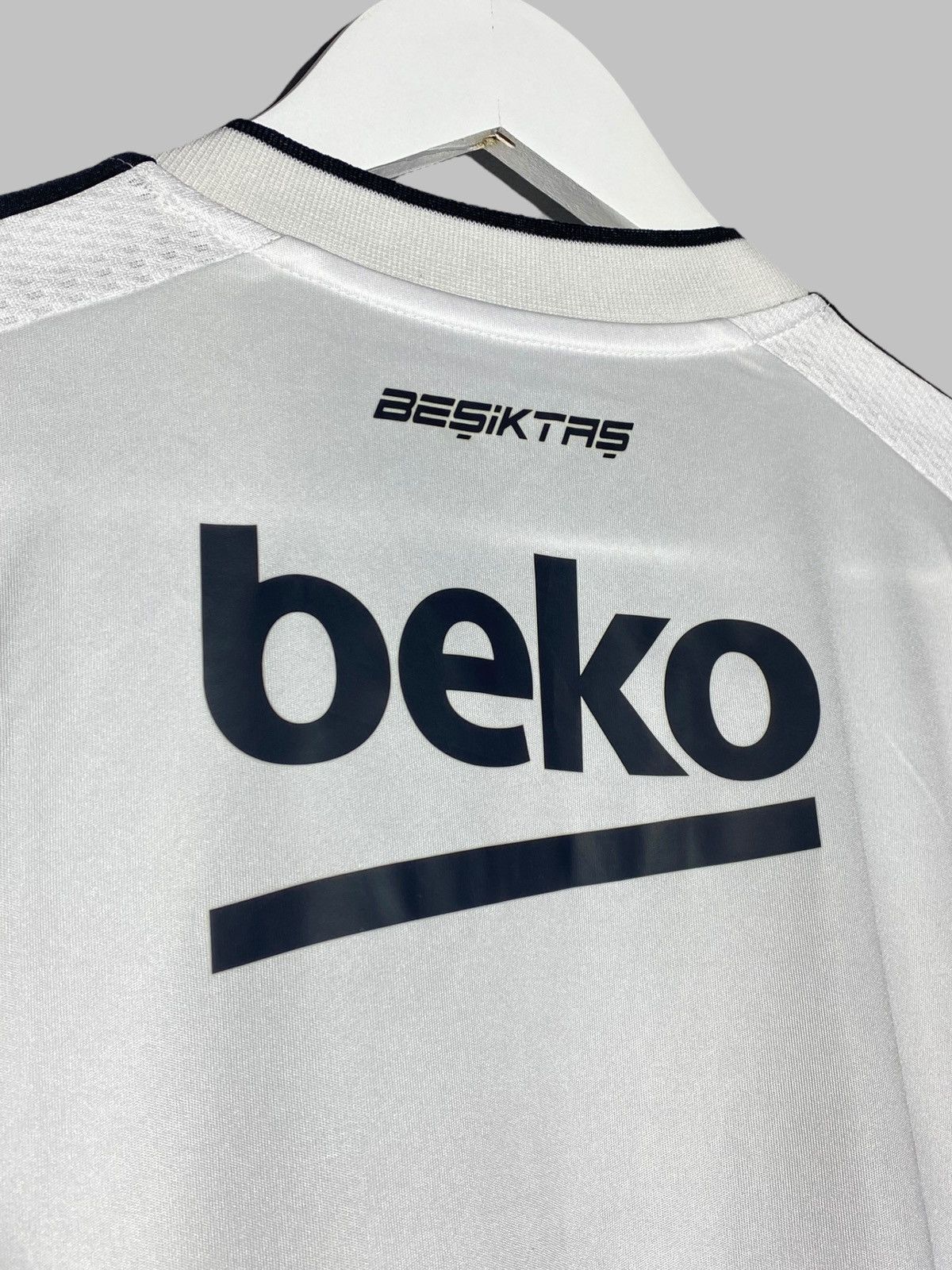 Adidas Adidas Besiktas 2015/16 Home Football Shirt Size US L / EU 52-54 / 3 - 3 Thumbnail