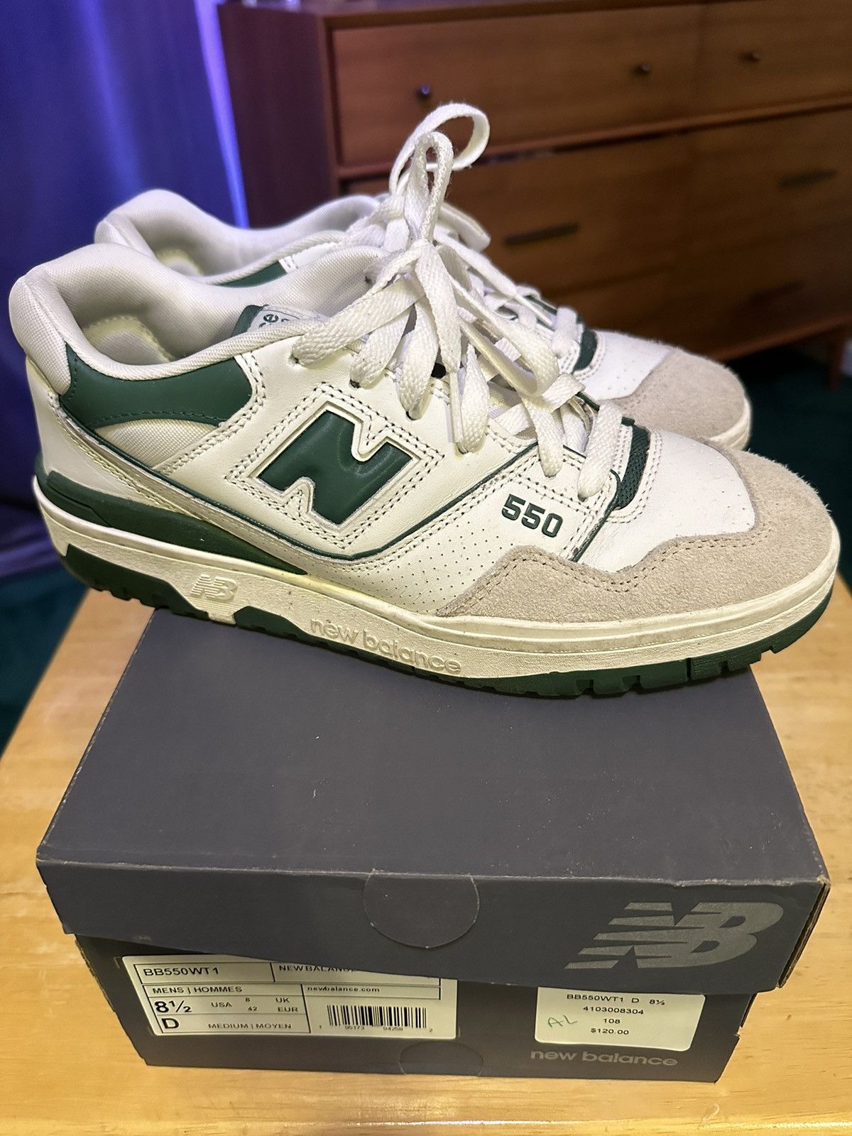 New Balance New Balance 550 White Green Size US 8.5 / EU 41-42 - 1 Thumbnail