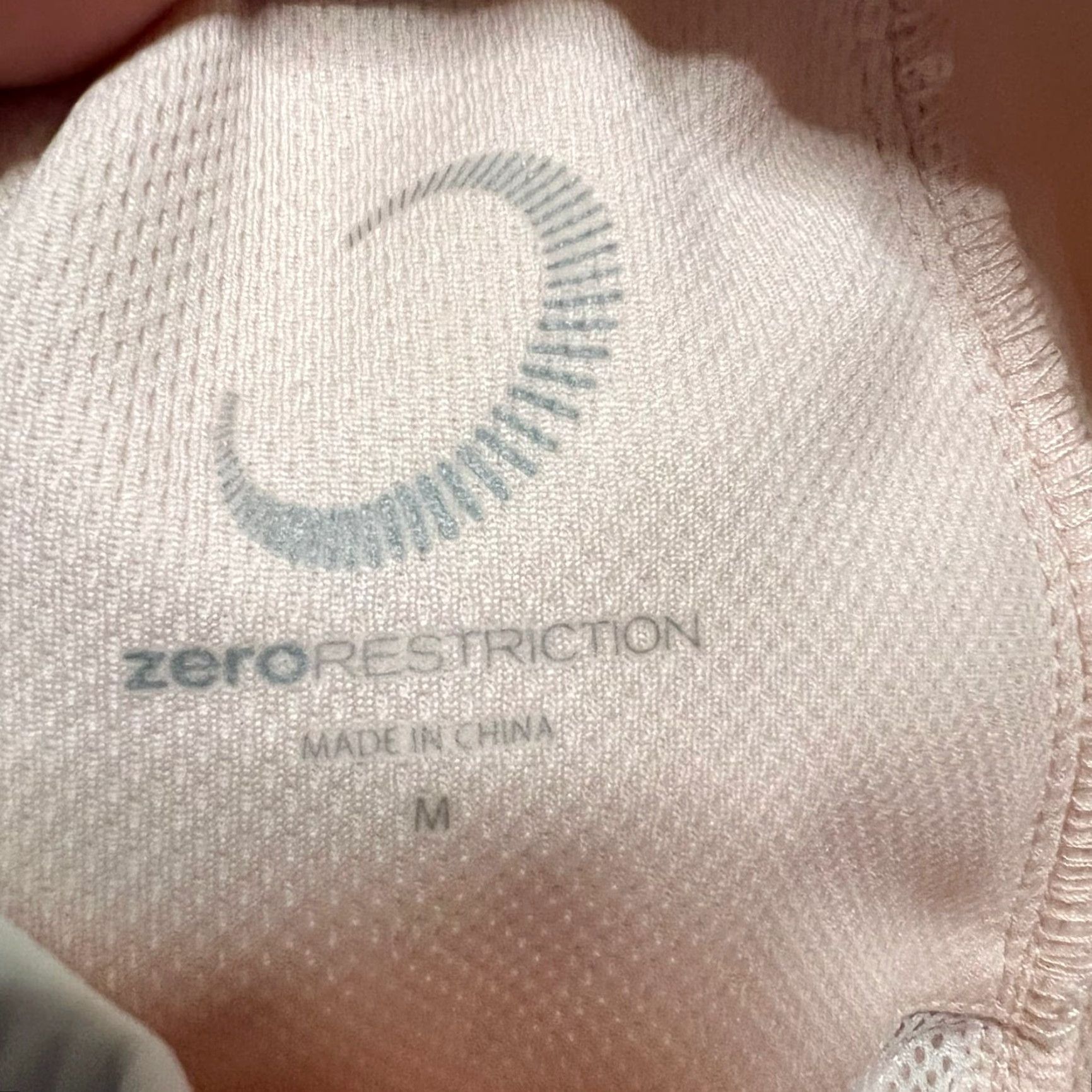 Pinko Zero Restriction Vest Womens Medium Full Zip Pink Sports Golf Athletic Vest Womens M Pink Size M / US 6-8 / IT 42-44 - 7 Thumbnail