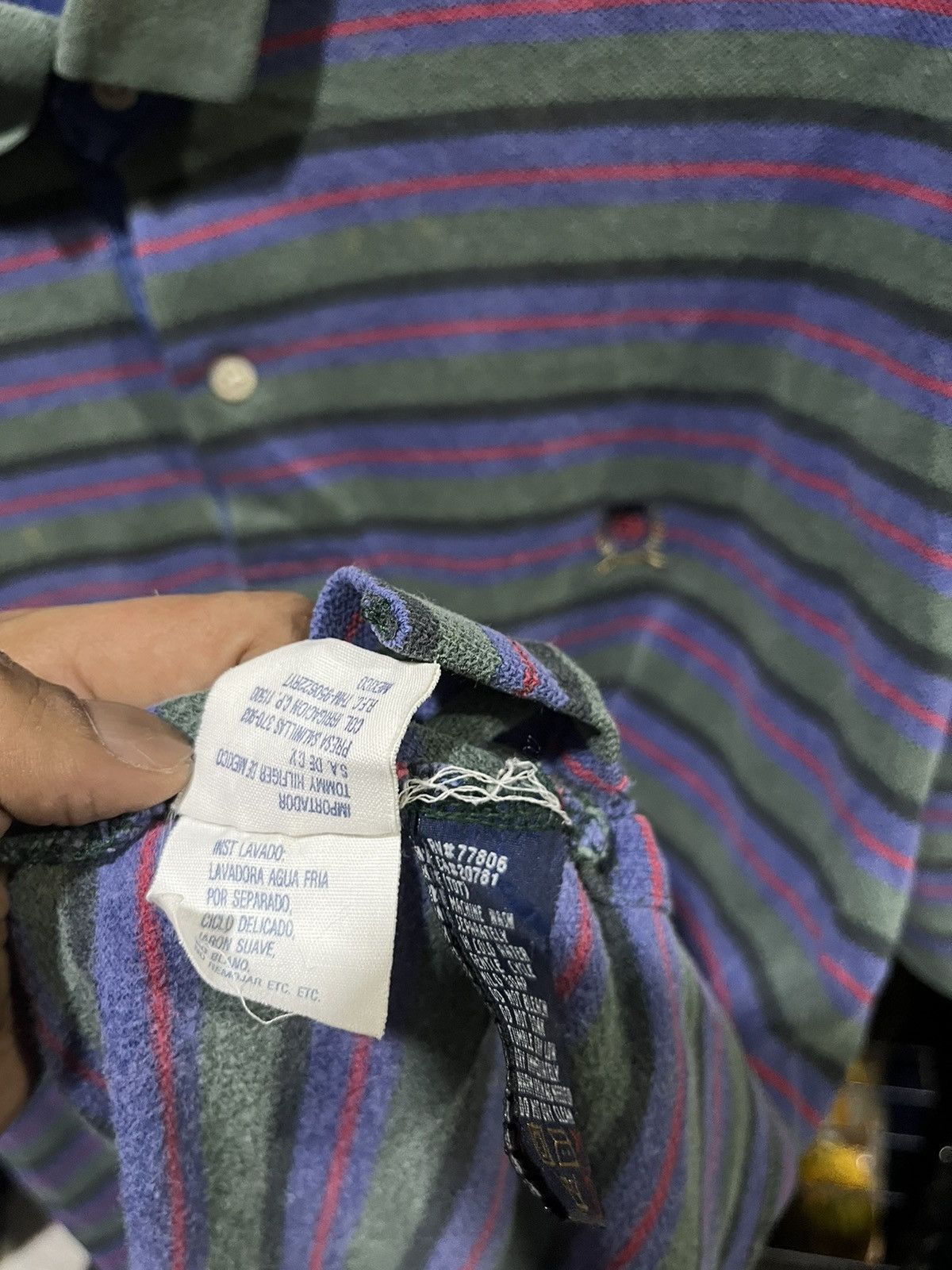 Tommy Hilfiger Tommy Hilfiger Striped Shirt Crest Logo 90s Size US XL / EU 56 / 4 - 5 Thumbnail