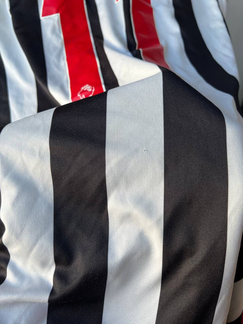 Puma 2018/19 NEWCASTLE UNITED #11 PUMA HOME SOCEER FOOTBALL SHIRT Size US L / EU 52-54 / 3 - 20 Thumbnail