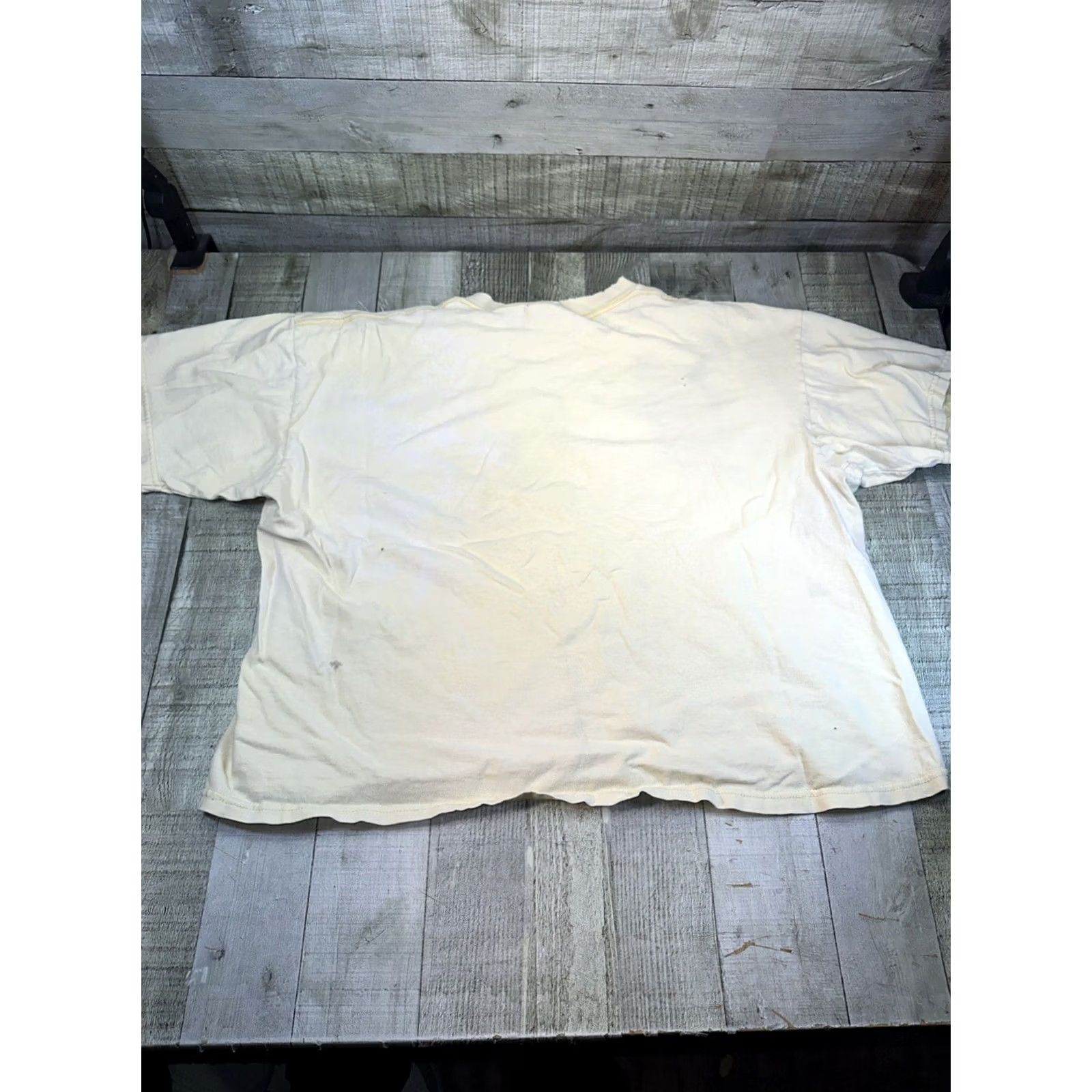Lee VINTAGE Lee crop top T yellow Womens L T-Shirt distressed holes paint stains Size L / US 10 / IT 46 - 7 Thumbnail