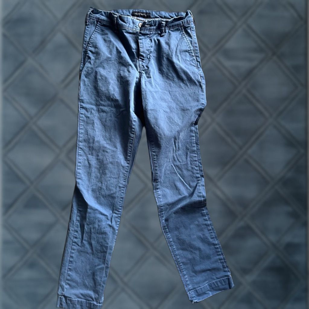 Vintage VINTAGE Aeropostale Slim Straight Leg Chino Pants Men Size 28x32 Blue Classic Casual Size US 28 / EU 44 - 1 Thumbnail