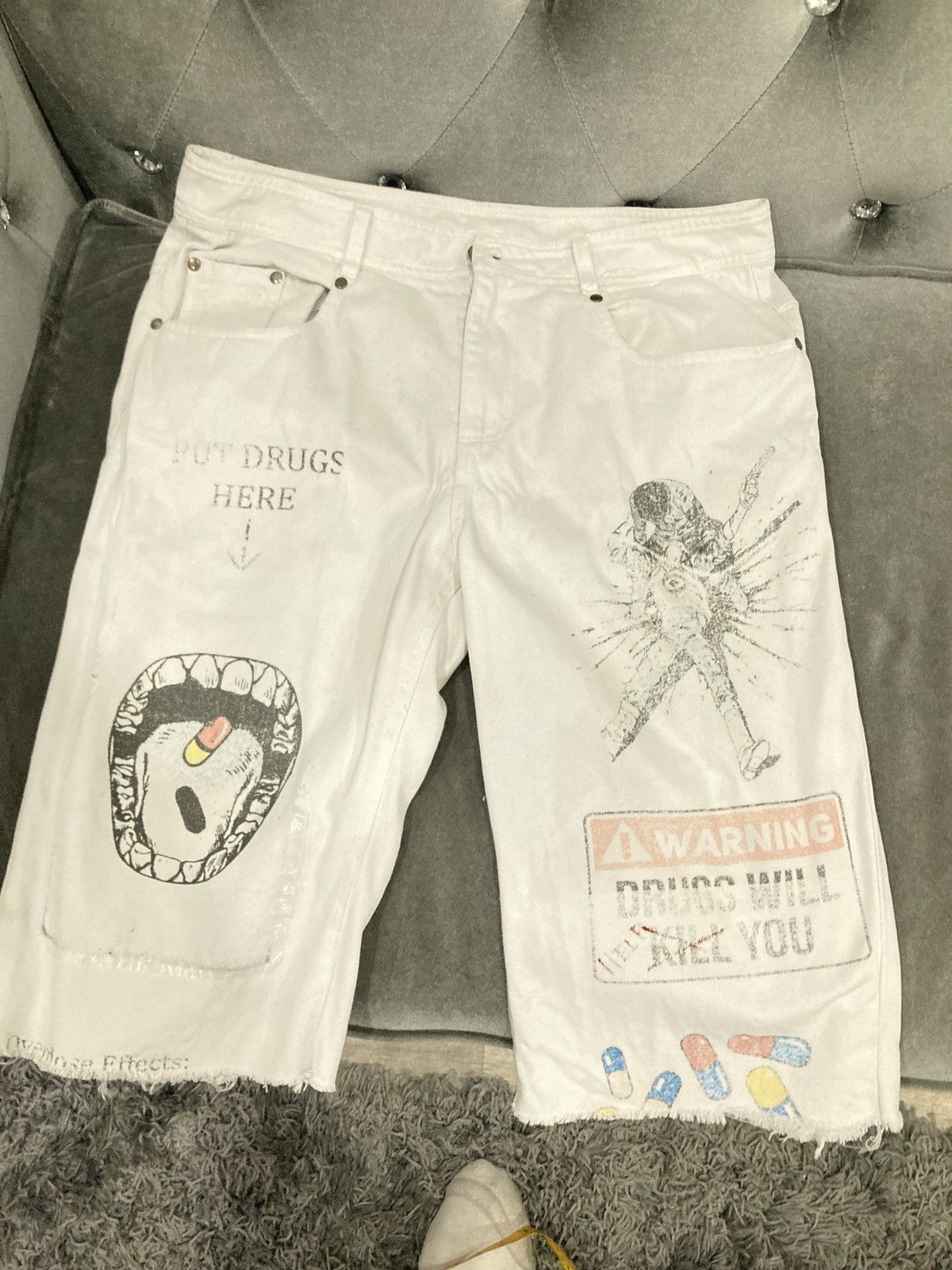 Other Dont Overdose Shorts Size US 33 - 1 Thumbnail