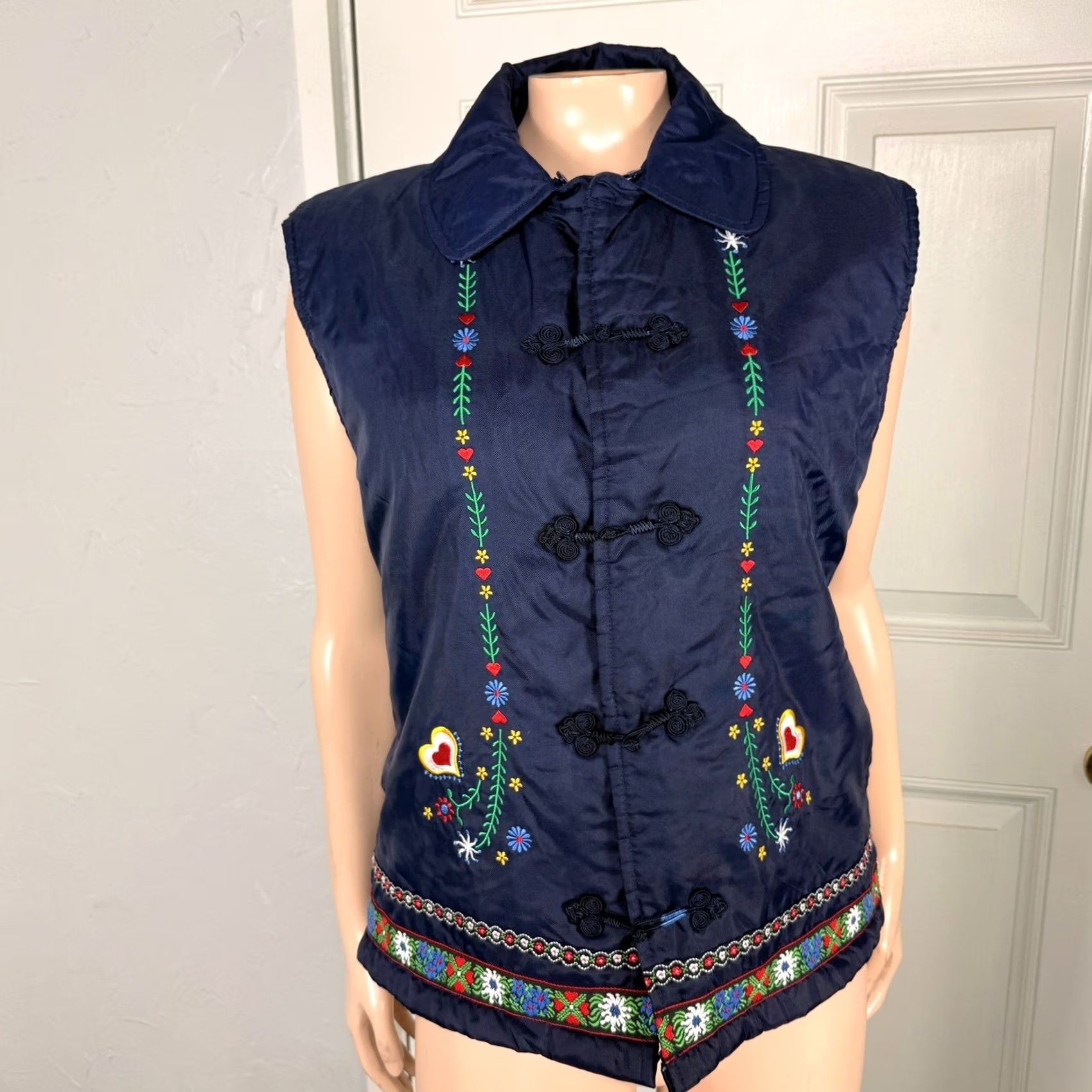 Sugar VINTAGE Sugar Coat Twenty six red sugar jacket Vest Embroidered floral Heart C3-1 Coat S Blue Casual Womens Size S / US 4 / IT 40 - 2 Thumbnail