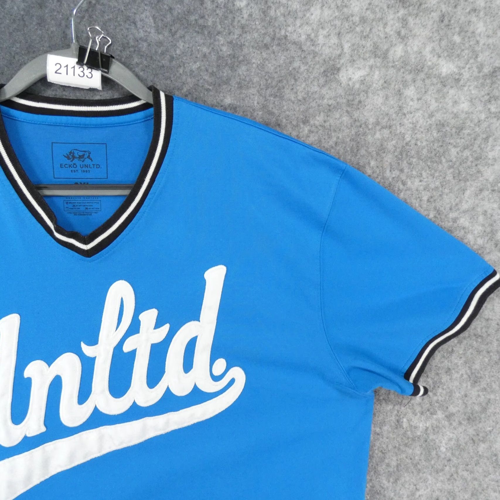 Ecko Unltd. Ecko Unltd Jersey Mens 3XL Short Sleeve Blue White V-Neck Y2K Size US XXL / EU 58 / 5 - 7 Thumbnail