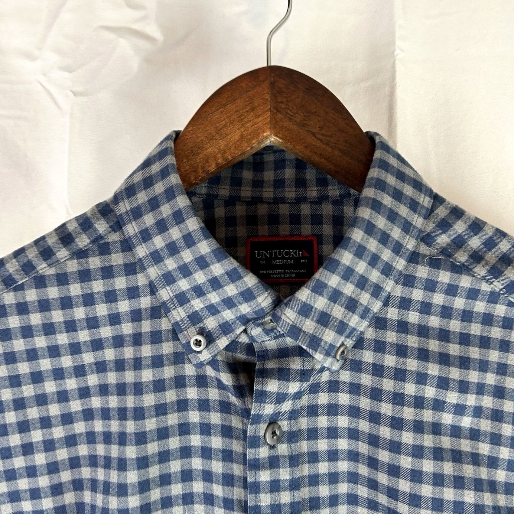 UNTUCKit UNTUCKit Bergstrom Button Down Shirt Mens Medium Multicolor Blue Gray Gingham Long Sleeve Button-Up Casual, Preppy, All Seasons Mens Regular Size US M / EU 48-50 / 2 - 3 Thumbnail