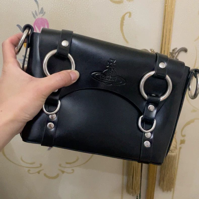 Vivienne Westwood Vivienne Westwood size os Metal ring motorcycle leather wom Size ONE SIZE - 1 Thumbnail