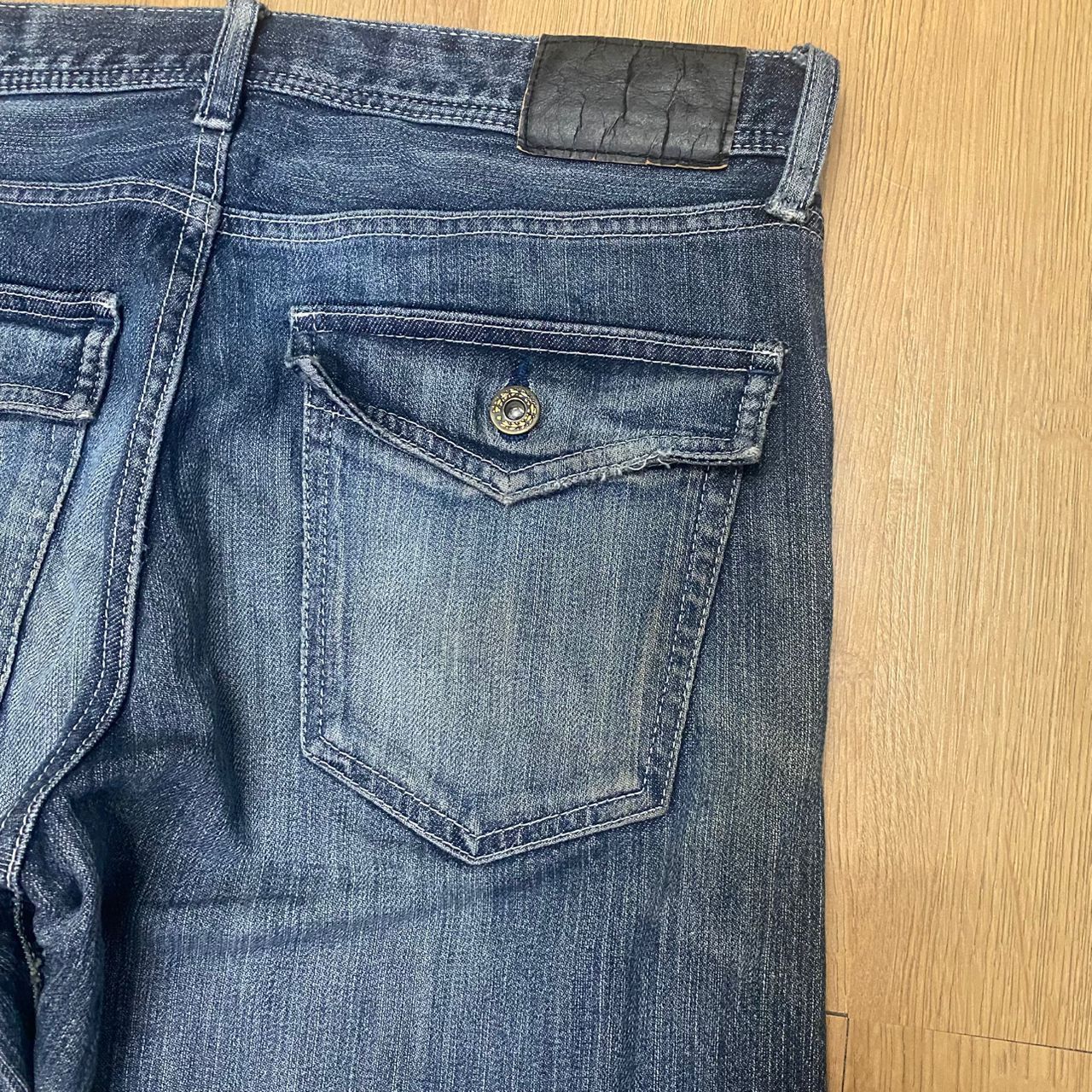 Uniqlo Vintage Uniqlo Jeans Slim Fit Shoe Cut Distressed Denim Size US 32 / EU 48 - 13 Thumbnail