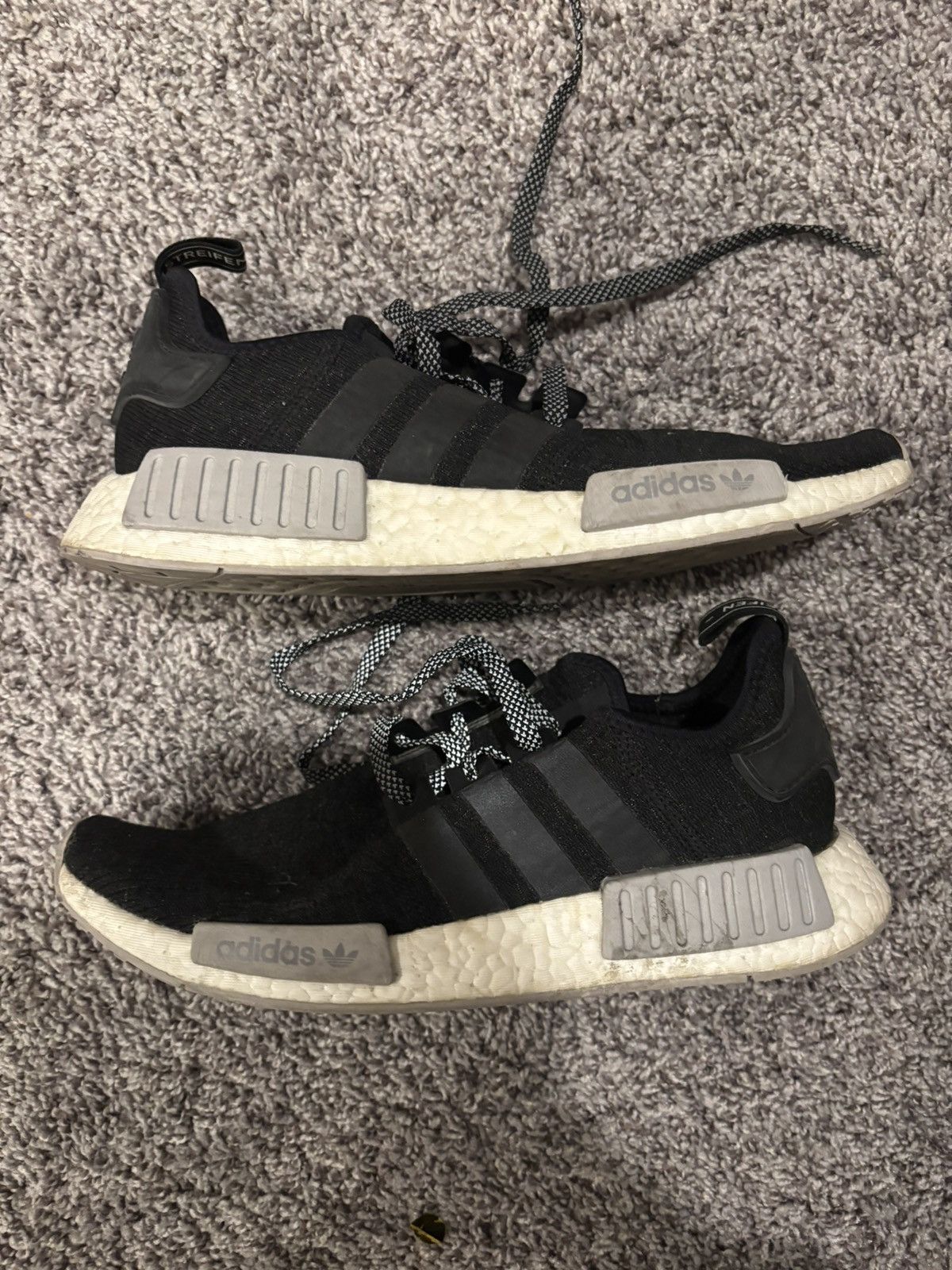 Adidas Adidas Originals NMD_R1 Running Sneaker - Black Carbon White Size US 9 / EU 42 - 4 Thumbnail