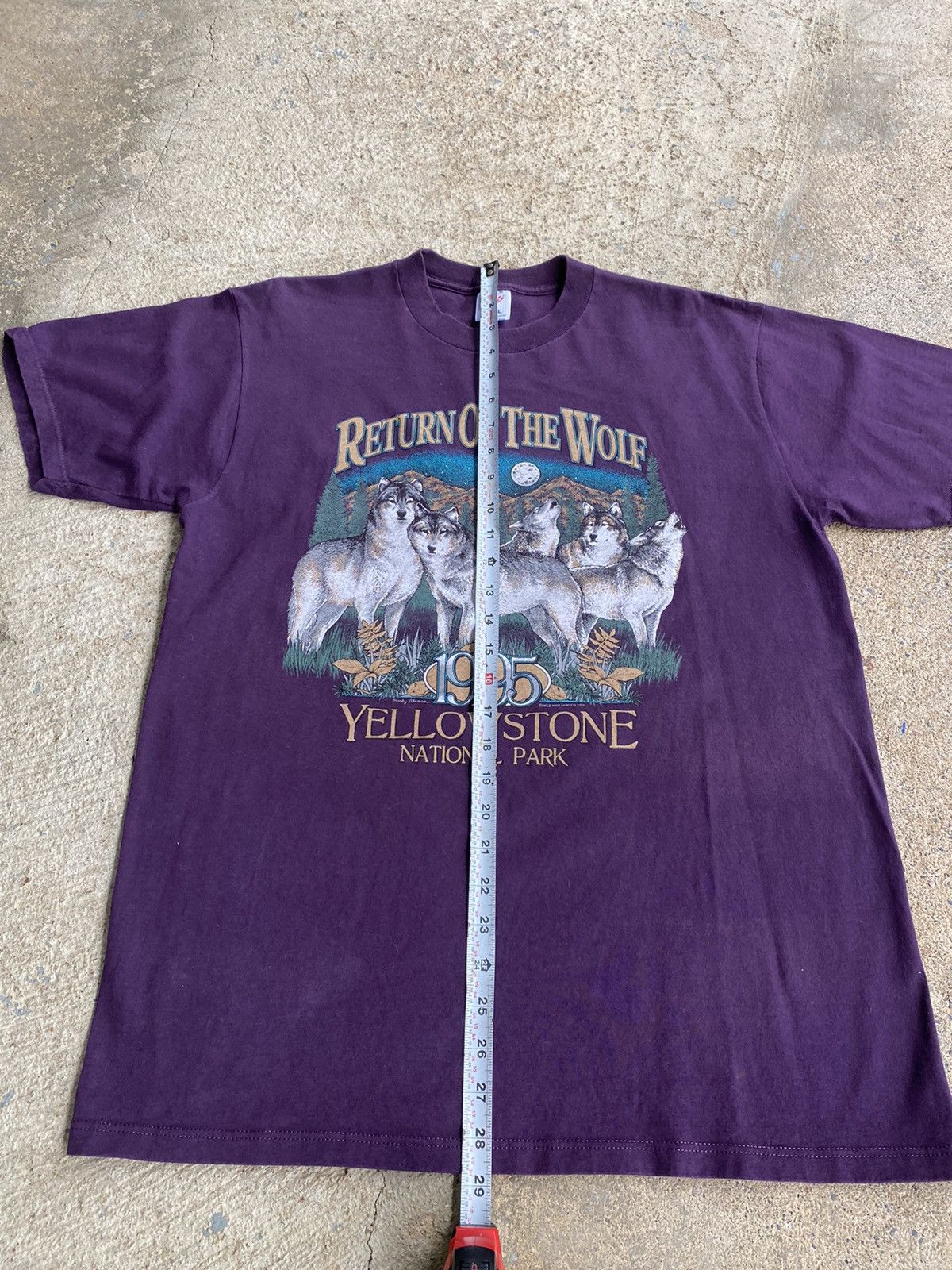 Japanese Brand × Vintage Vintage 90’s Wolf Yellowstone Purple Shirt Size US L / EU 52-54 / 3 - 9 Thumbnail