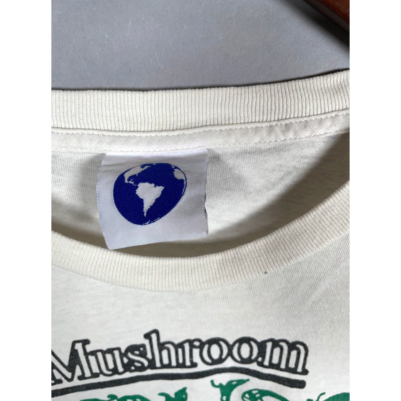 Online Ceramics VINTAGE No, Online Ceramics Have Fungai Mushrooms Long Sleeve Shirt Adult Medium White Have Fungai Mushrooms Graphic Print Hippie 1990s Mens Size US M / EU 48-50 / 2 - 3 Thumbnail