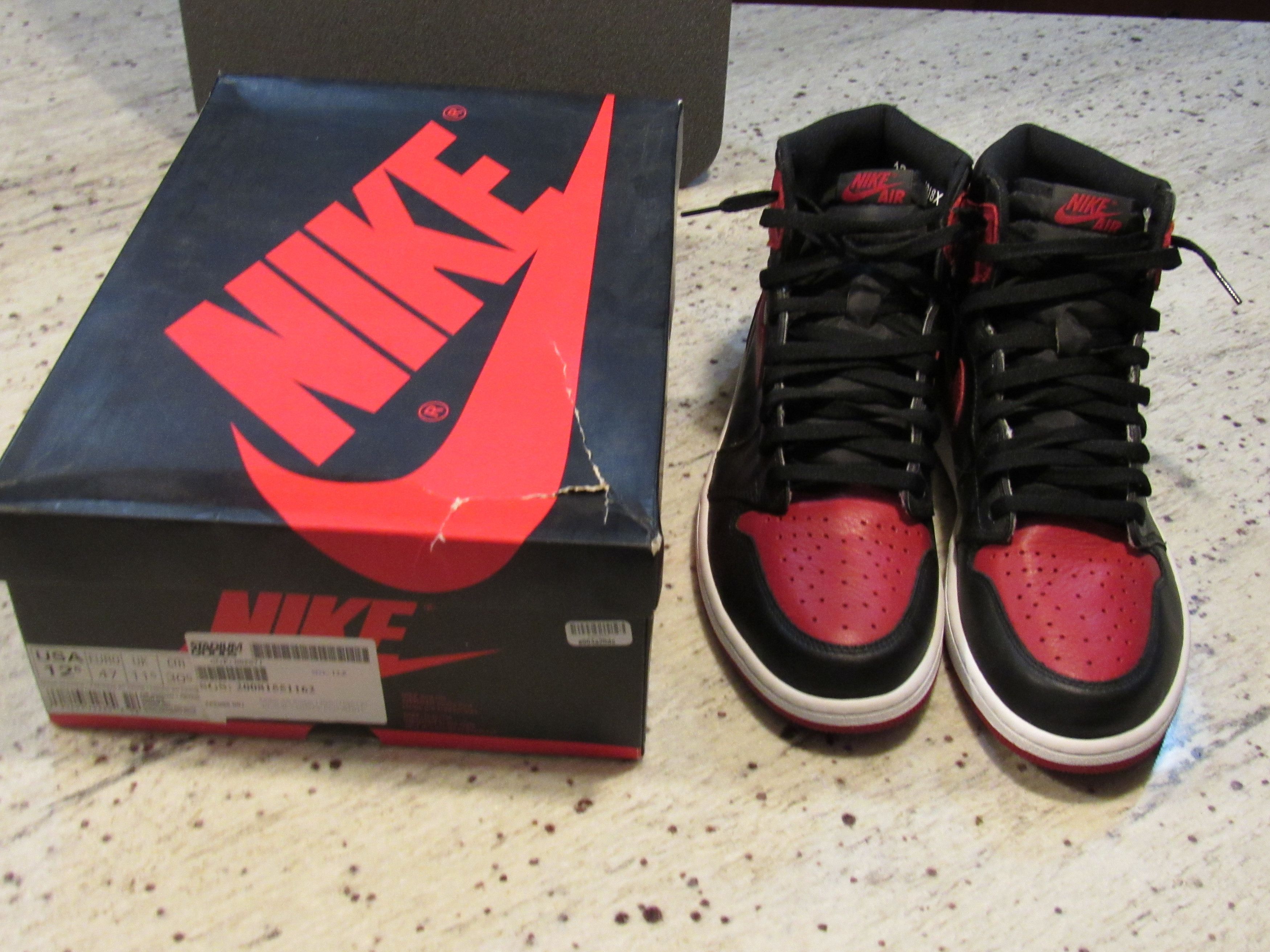 Jordan Brand × Nike Air Jordan 1 'Banned' 2016 Size US 12.5 / EU 45-46 - 1 Thumbnail