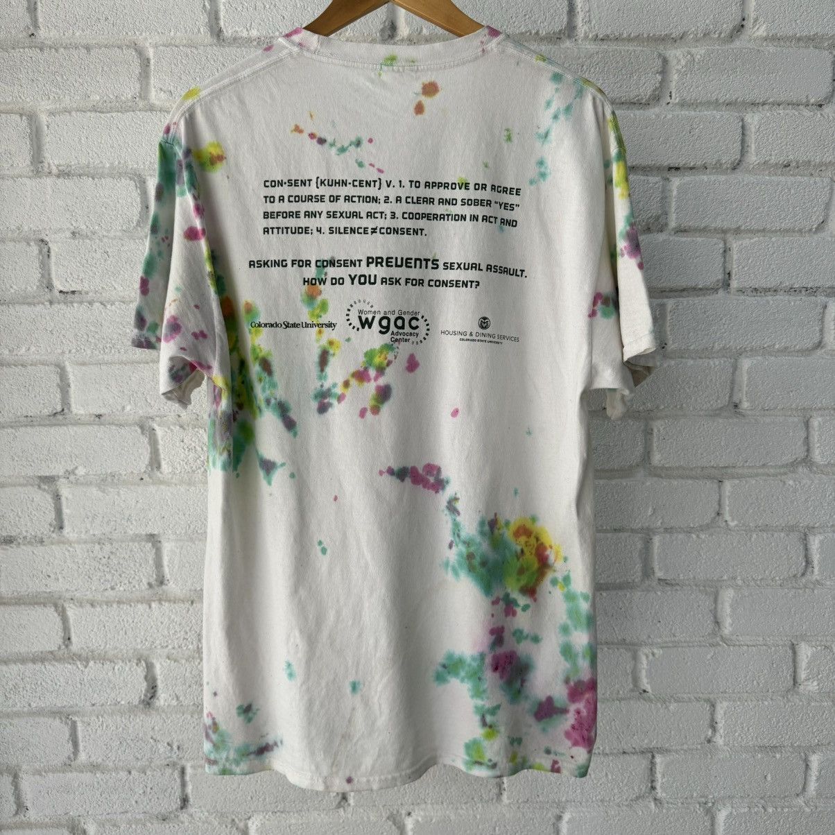 Vintage Consent Turns Me On Tee Size US L / EU 52-54 / 3 - 2 Thumbnail