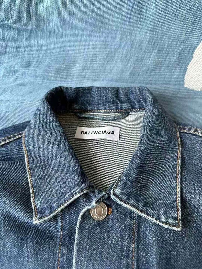 Balenciaga Balenciaga size 34 Front and back monogrammed denim jacket Size US M / EU 48-50 / 2 - 3 Thumbnail