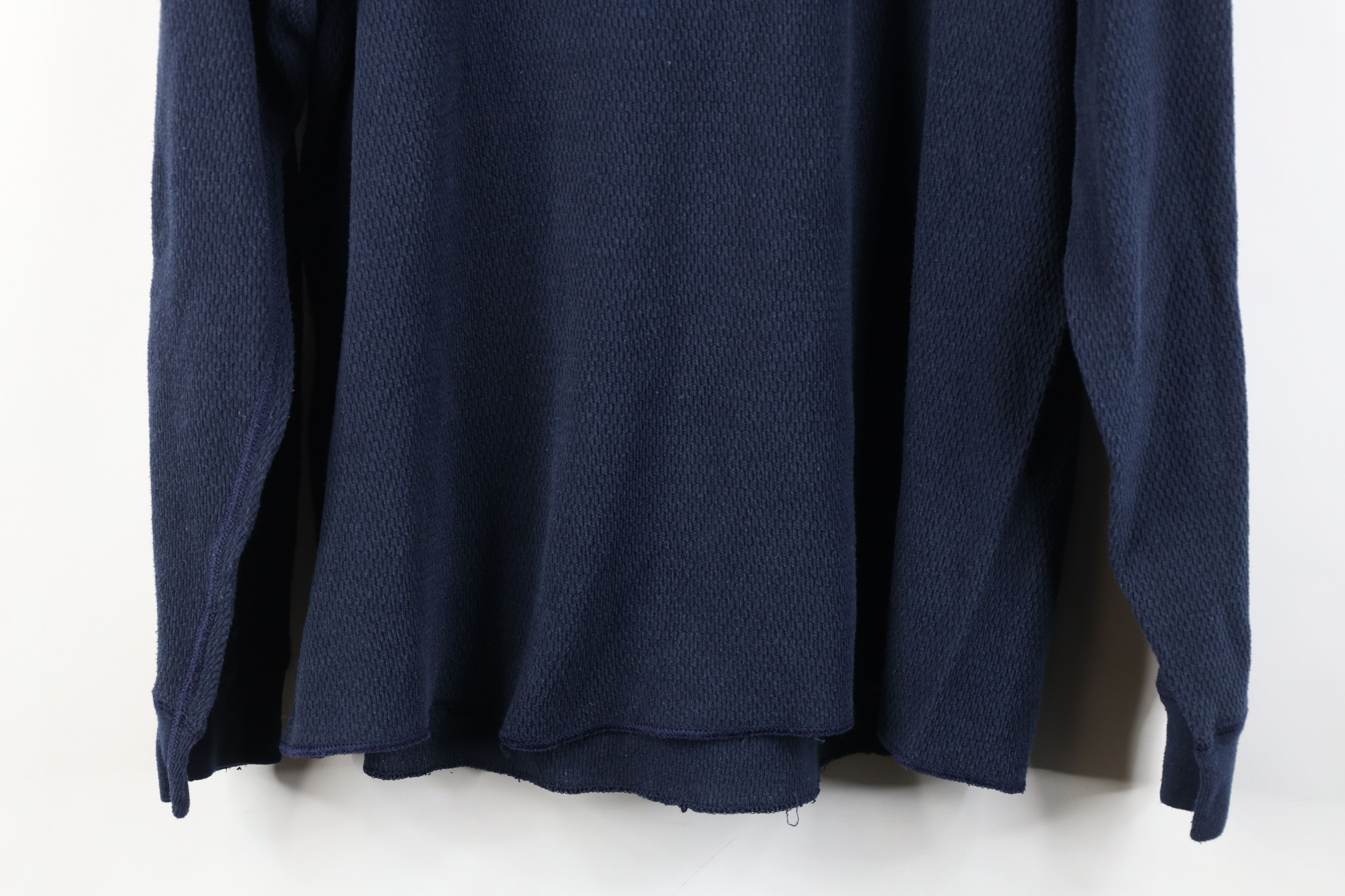 Vintage Vintage 90s Streetwear Waffle Knit Henley T-Shirt Blue Size US L / EU 52-54 / 3 - 13 Thumbnail