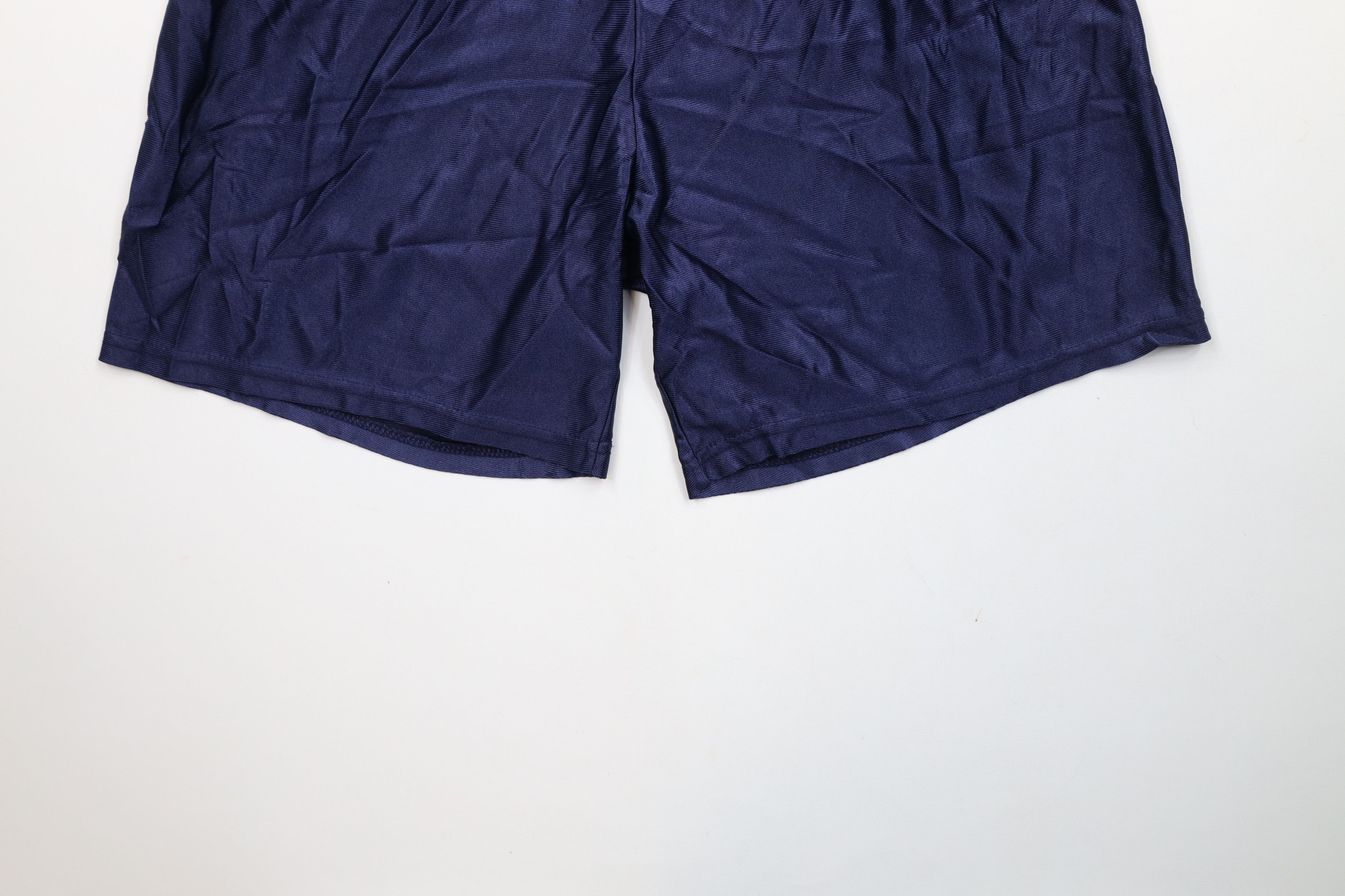 Vintage Vintage 90s Wilson Nylon Basketball Shorts Navy Blue USA Size US 34 / EU 50 - 4 Thumbnail